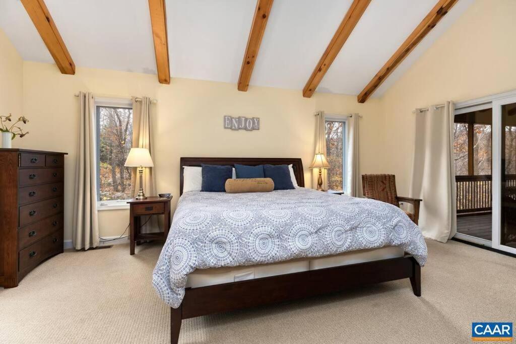 Bluebird Mountain Home view 5