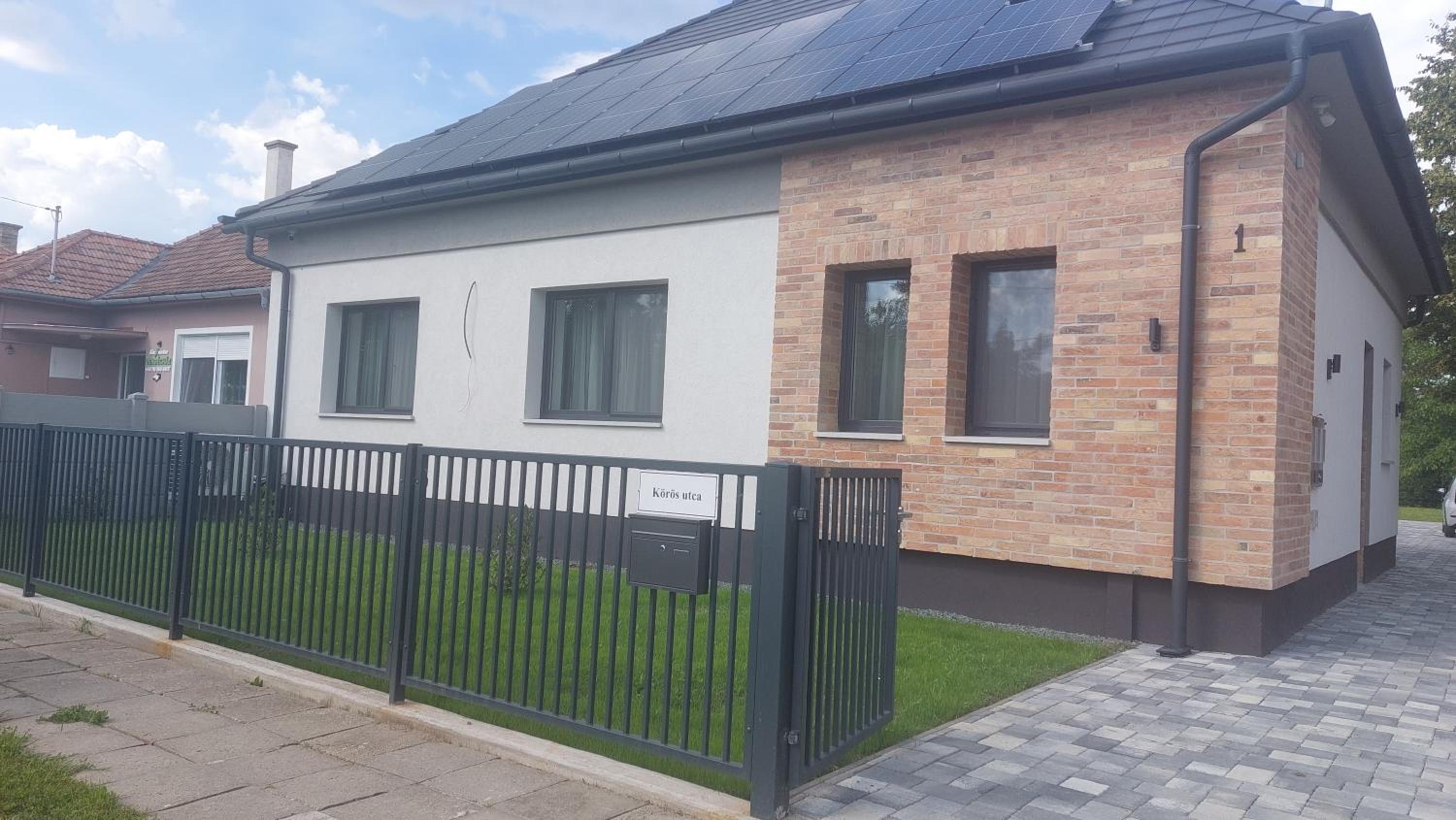 Hotel Riverside Apartmanház Gyula - Image 1