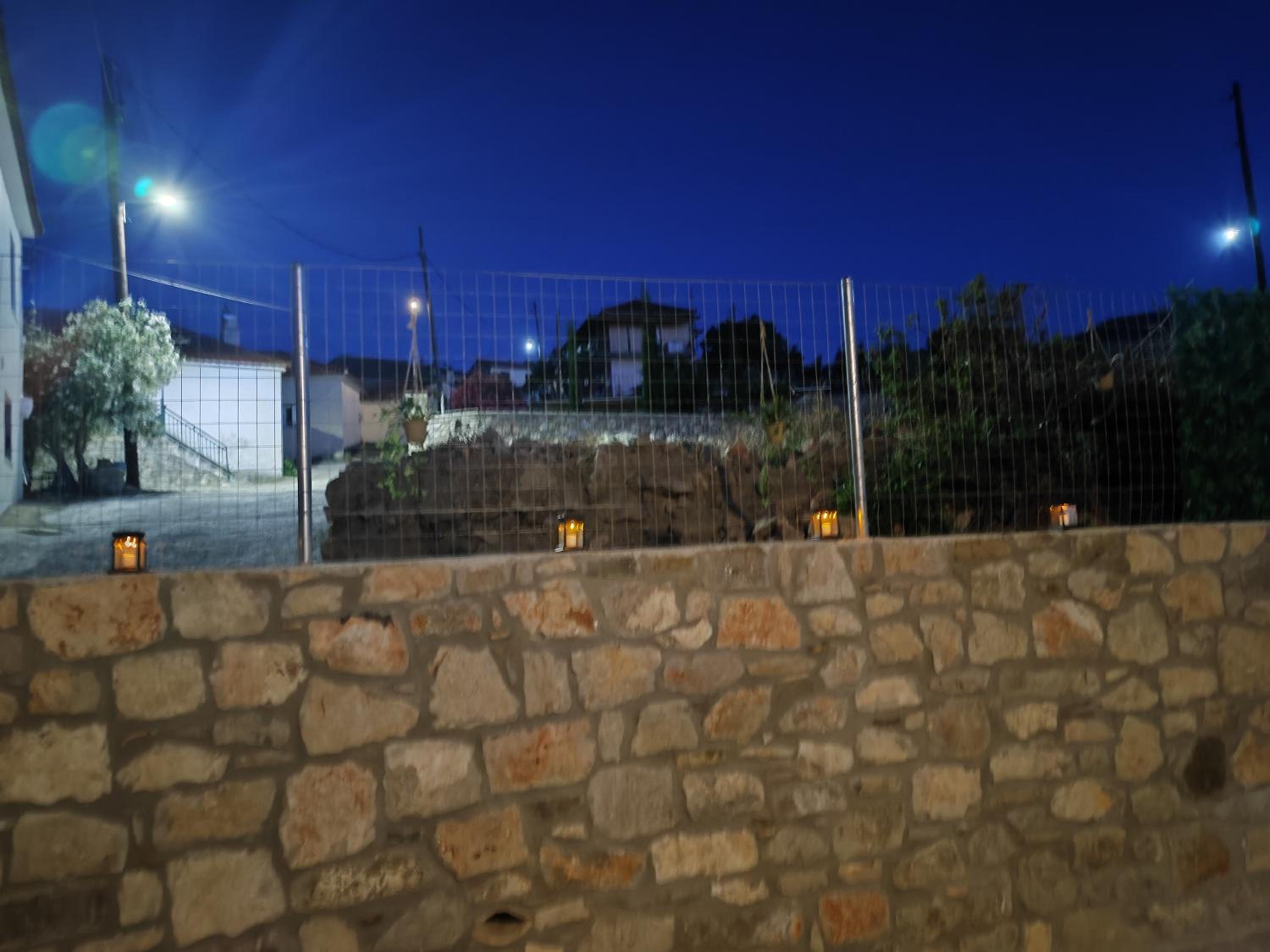 Vaki's country house view 4