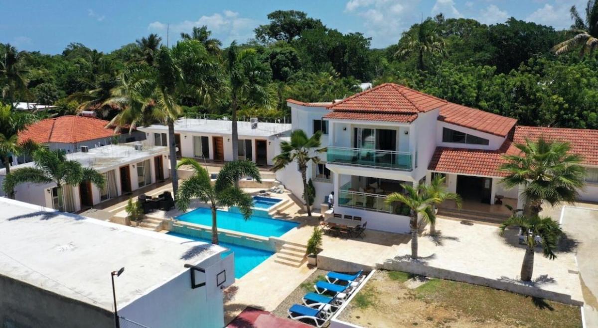 Exclusive Paradise Palms Villa