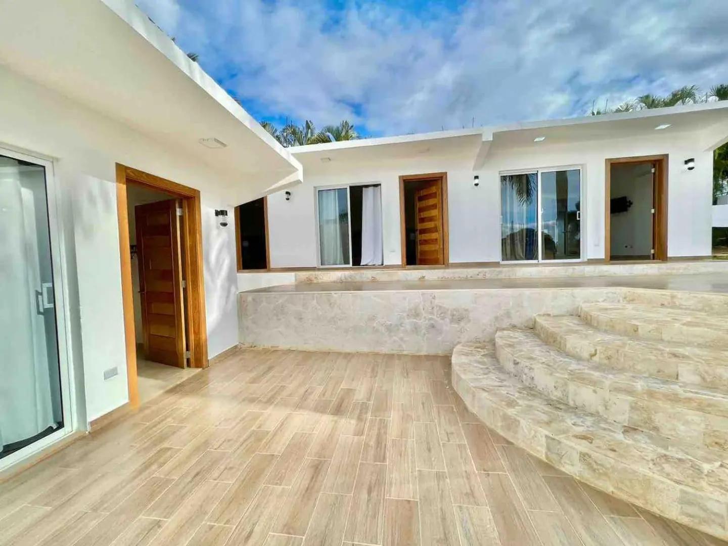 Exclusive Paradise Palms Villa
