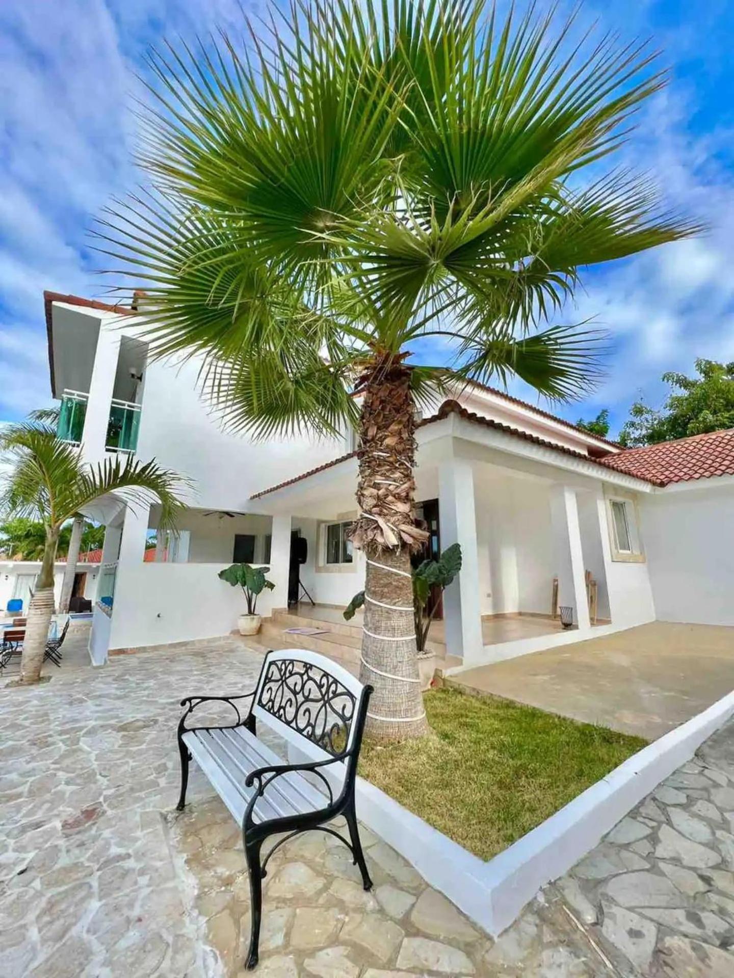 Exclusive Paradise Palms Villa