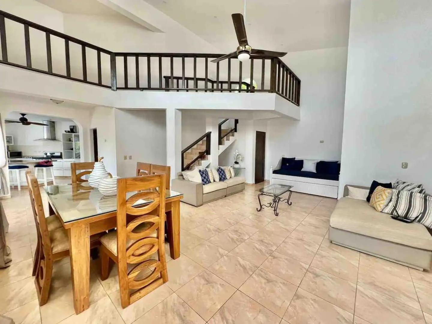 Exclusive Paradise Palms Villa