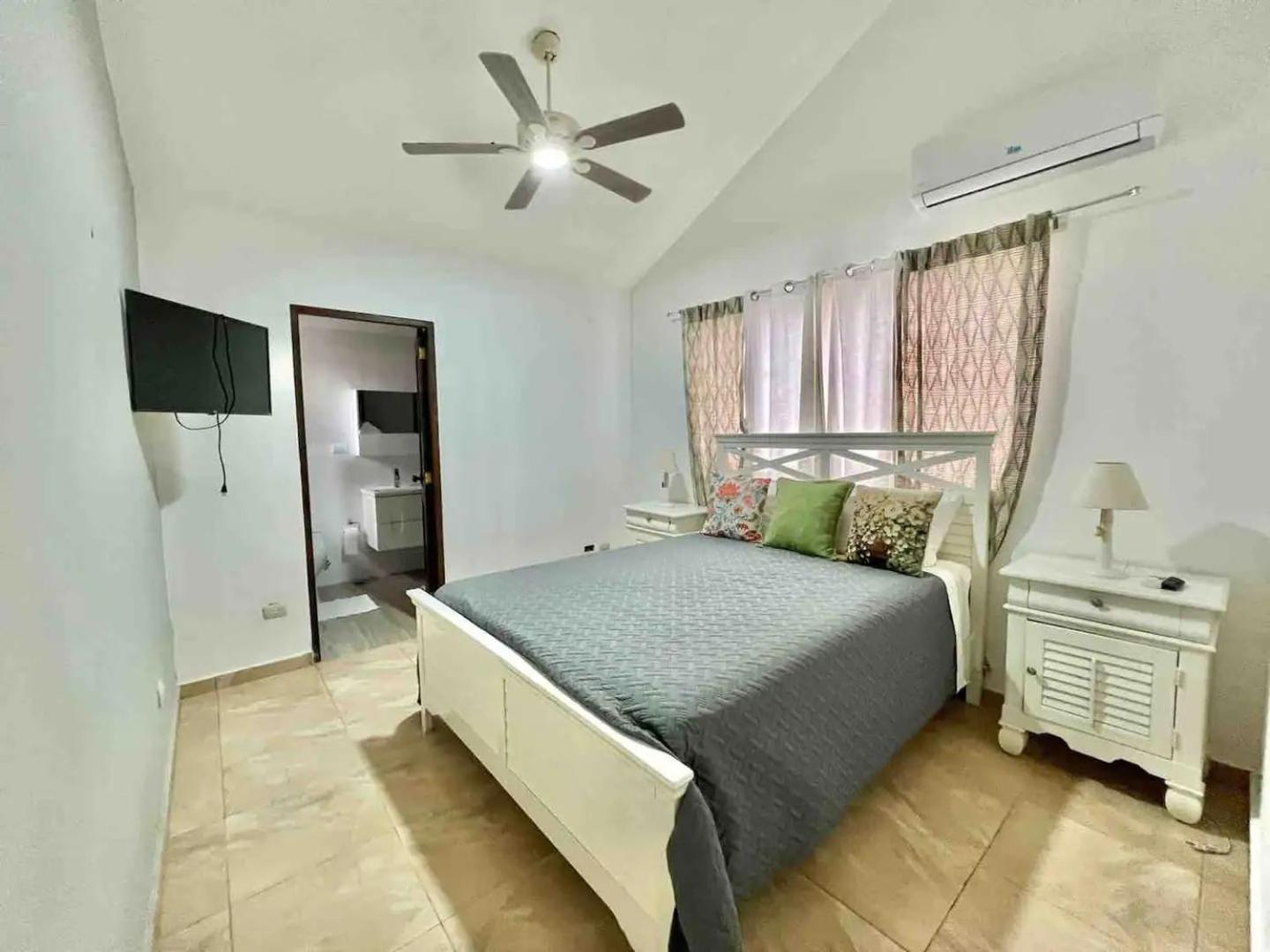 Exclusive Paradise Palms Villa