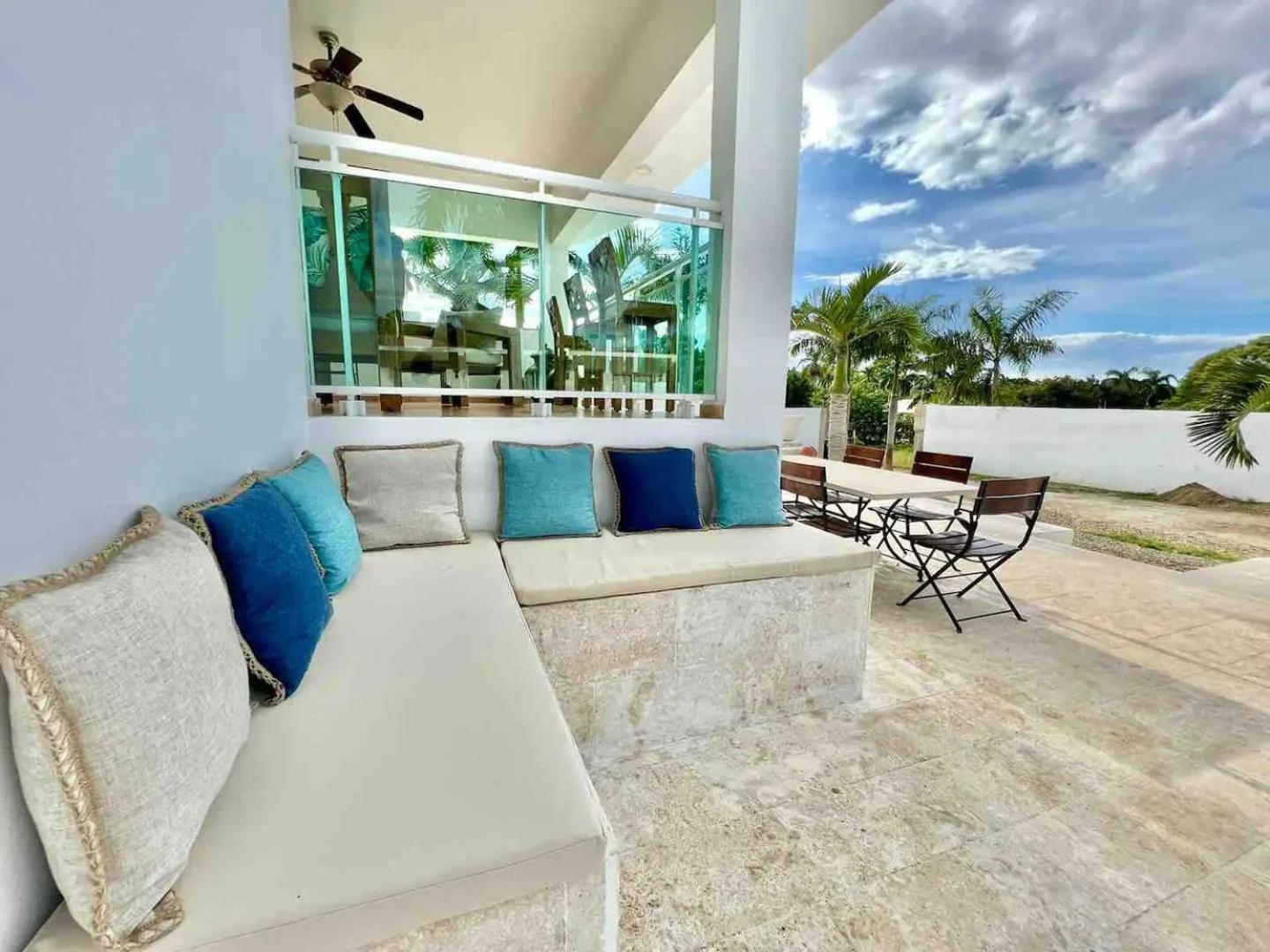 Exclusive Paradise Palms Villa