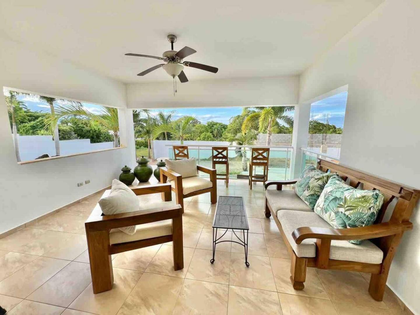 Exclusive Paradise Palms Villa