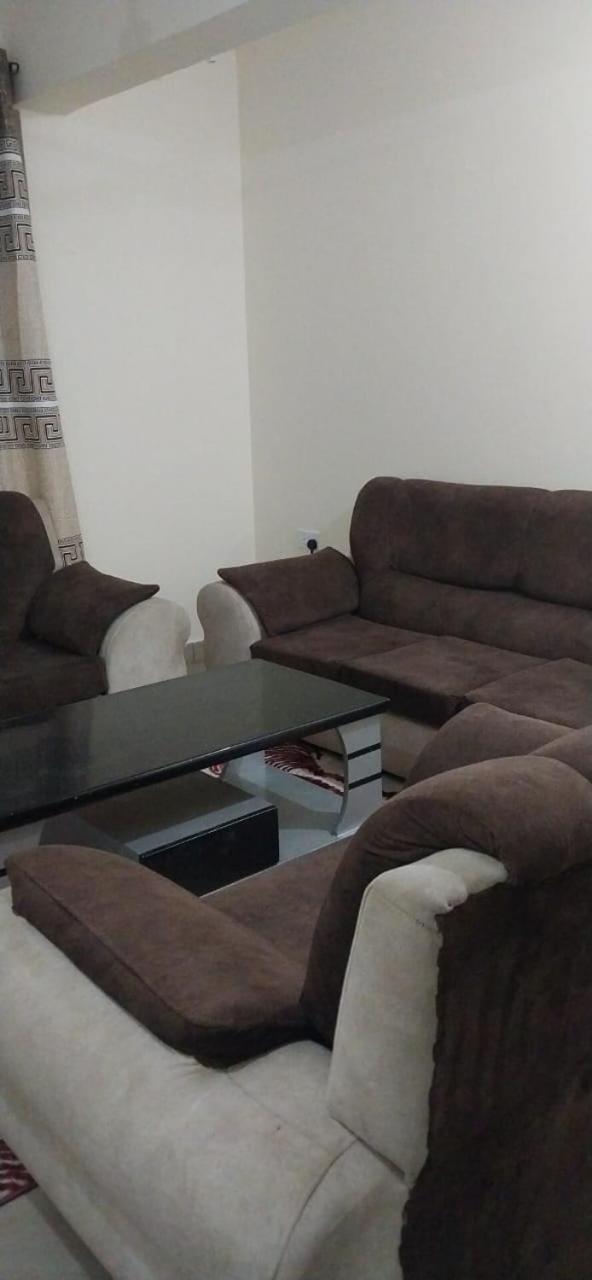 Nayeye apartment