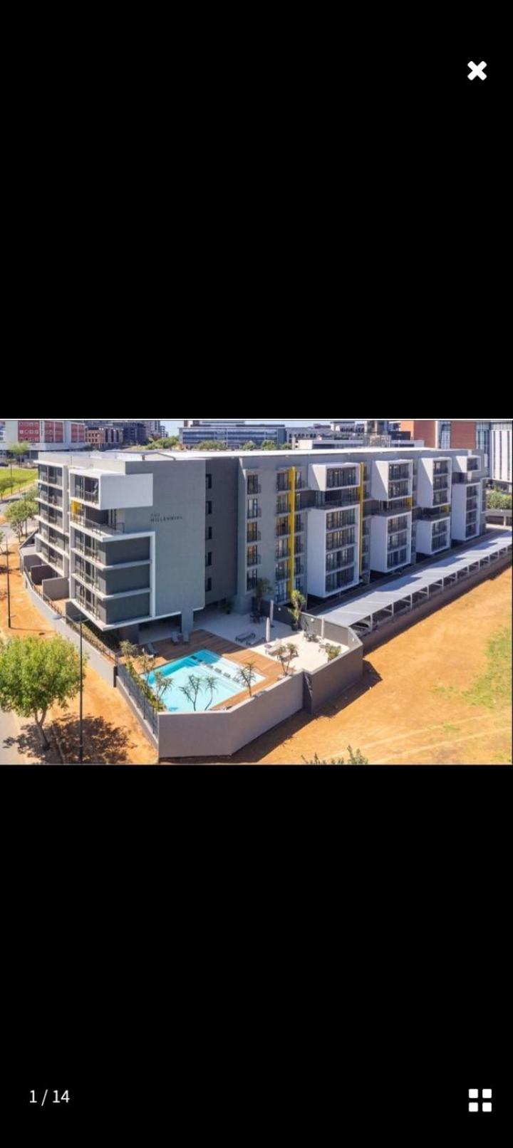 Tranquility Studio with pool at uMhlanga DBN view 5