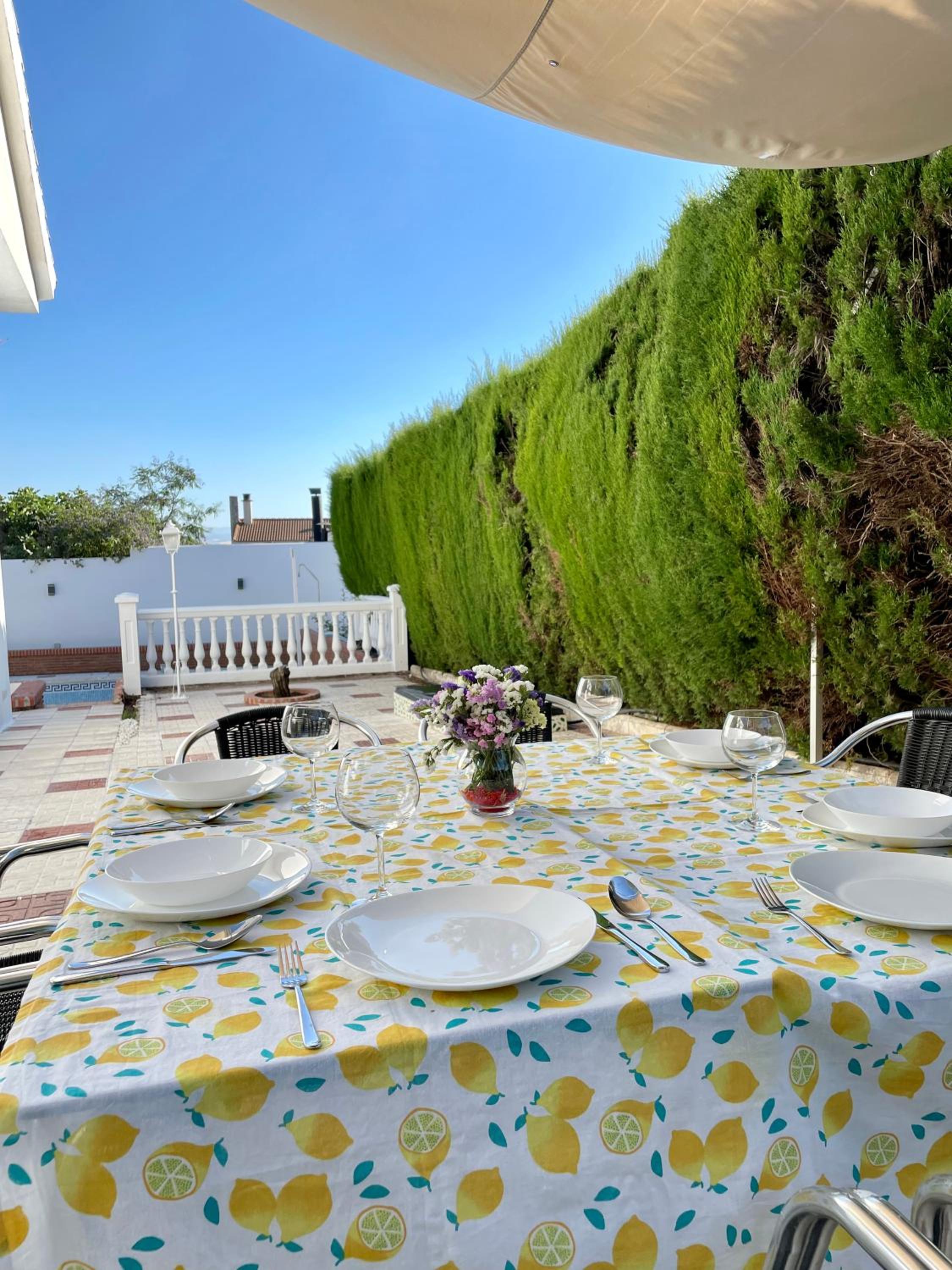 VILLA EXCLUSIVA con Piscina, Jardín y Barbacoa