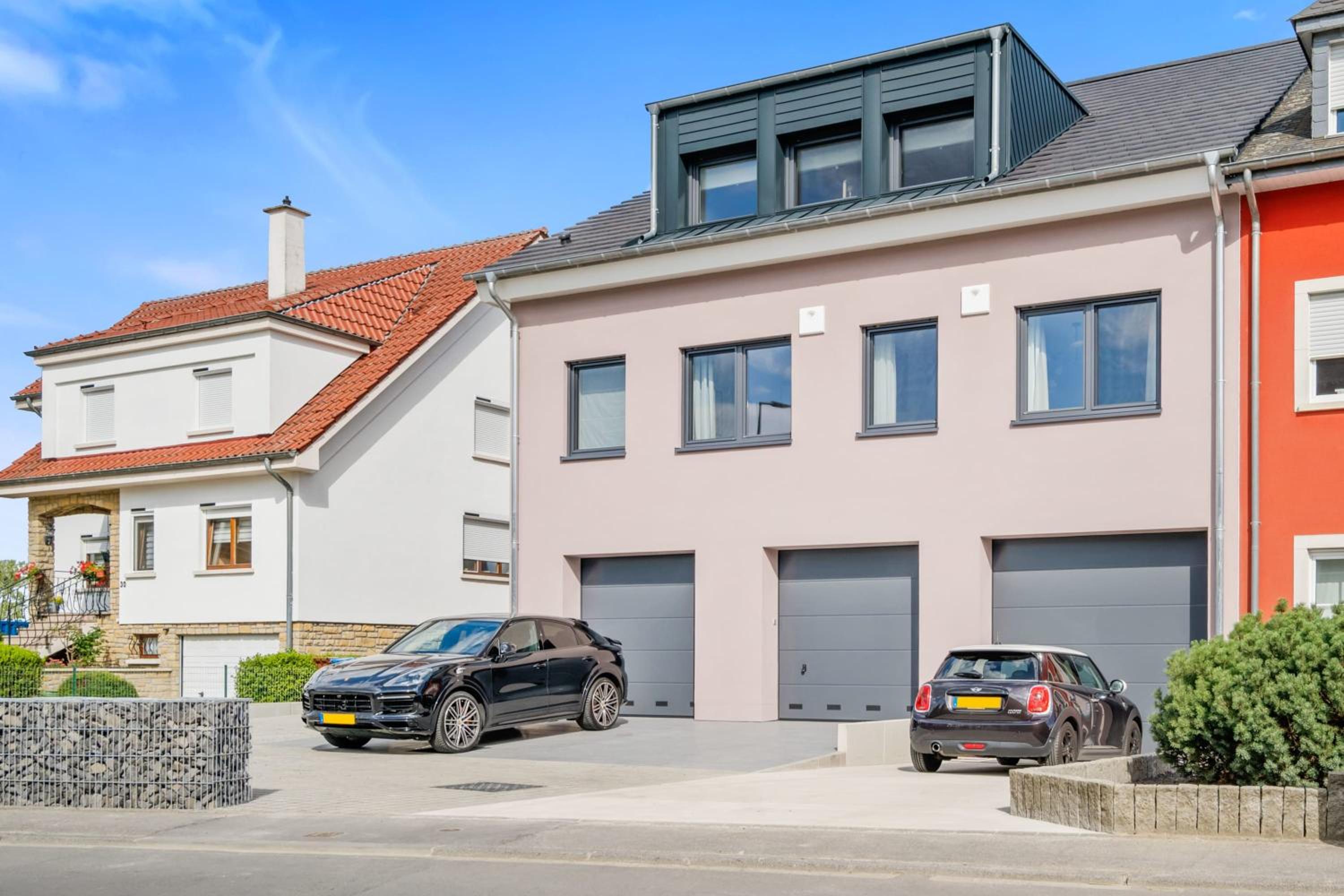 Stylish 2BR Getaway in Bivange Roeser view 4
