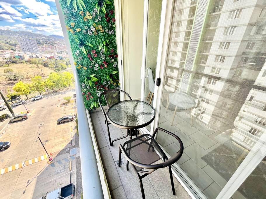 Spacious & Comfy 3 bedroom apartment view 5