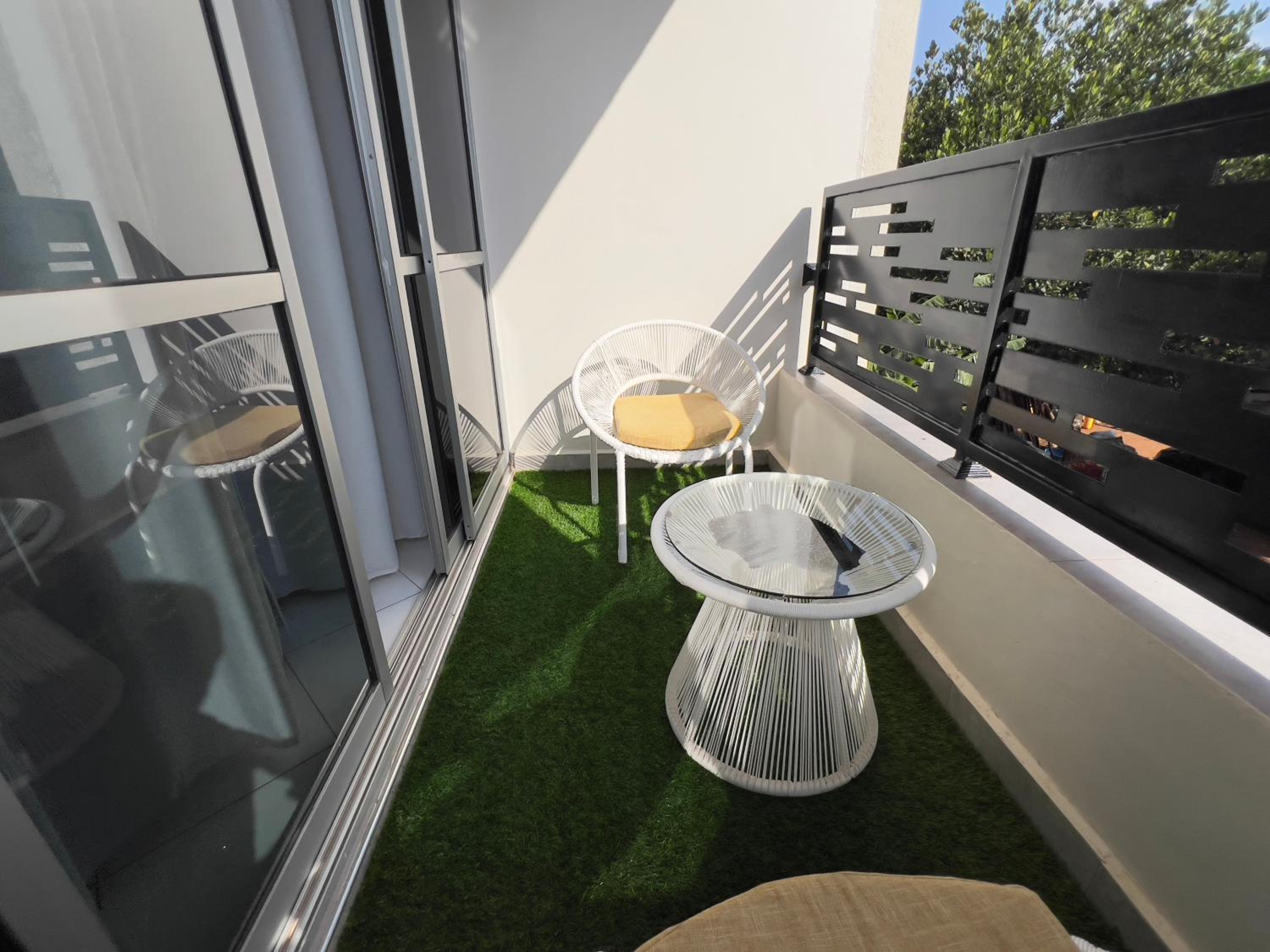LivLuxe Furnished Apartments