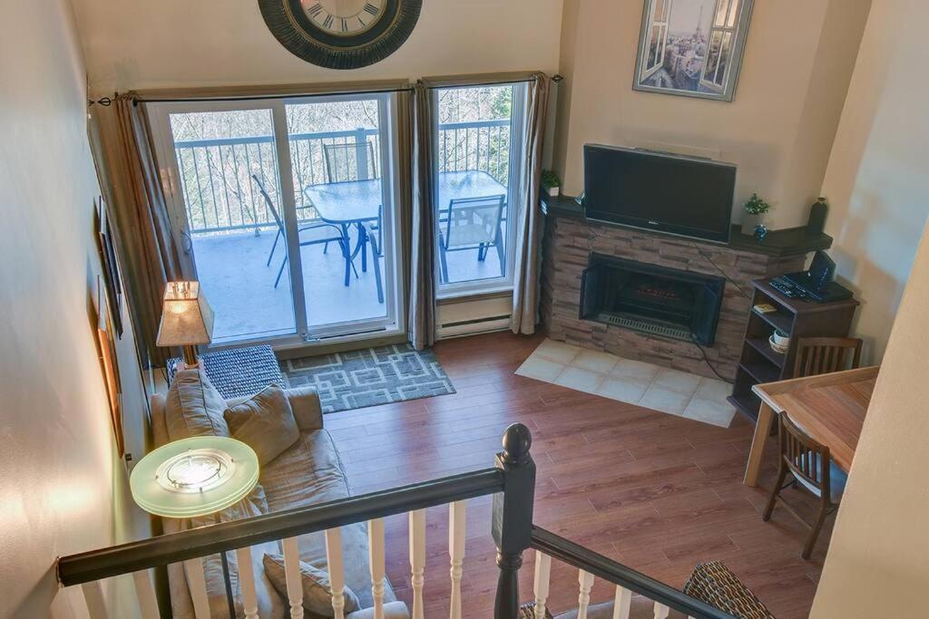 Charming Tremblant 1 Bedroom with Pool and Hot Tub