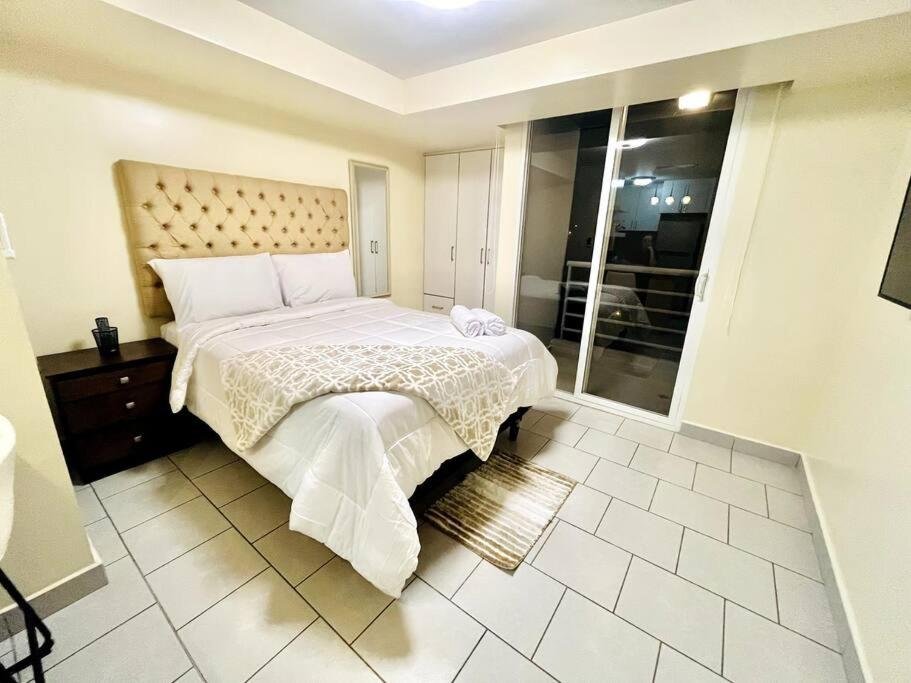 Stylish & Cozy Studio Apartment view 3