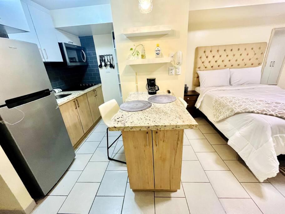 Stylish & Cozy Studio Apartment view 5