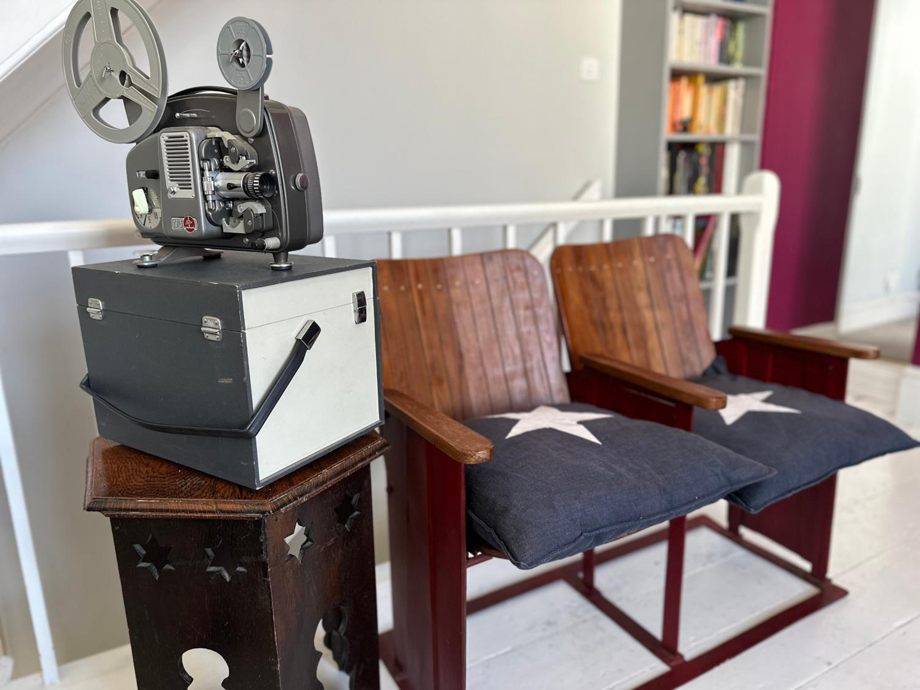 Seacroft - Cosy Georgian Listed Townhouse sleeps 6 dog friendly