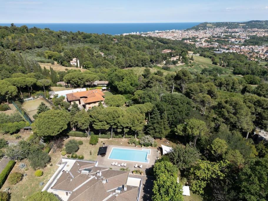 Benvenuti a Eden, villa con piscina e giardino view 5