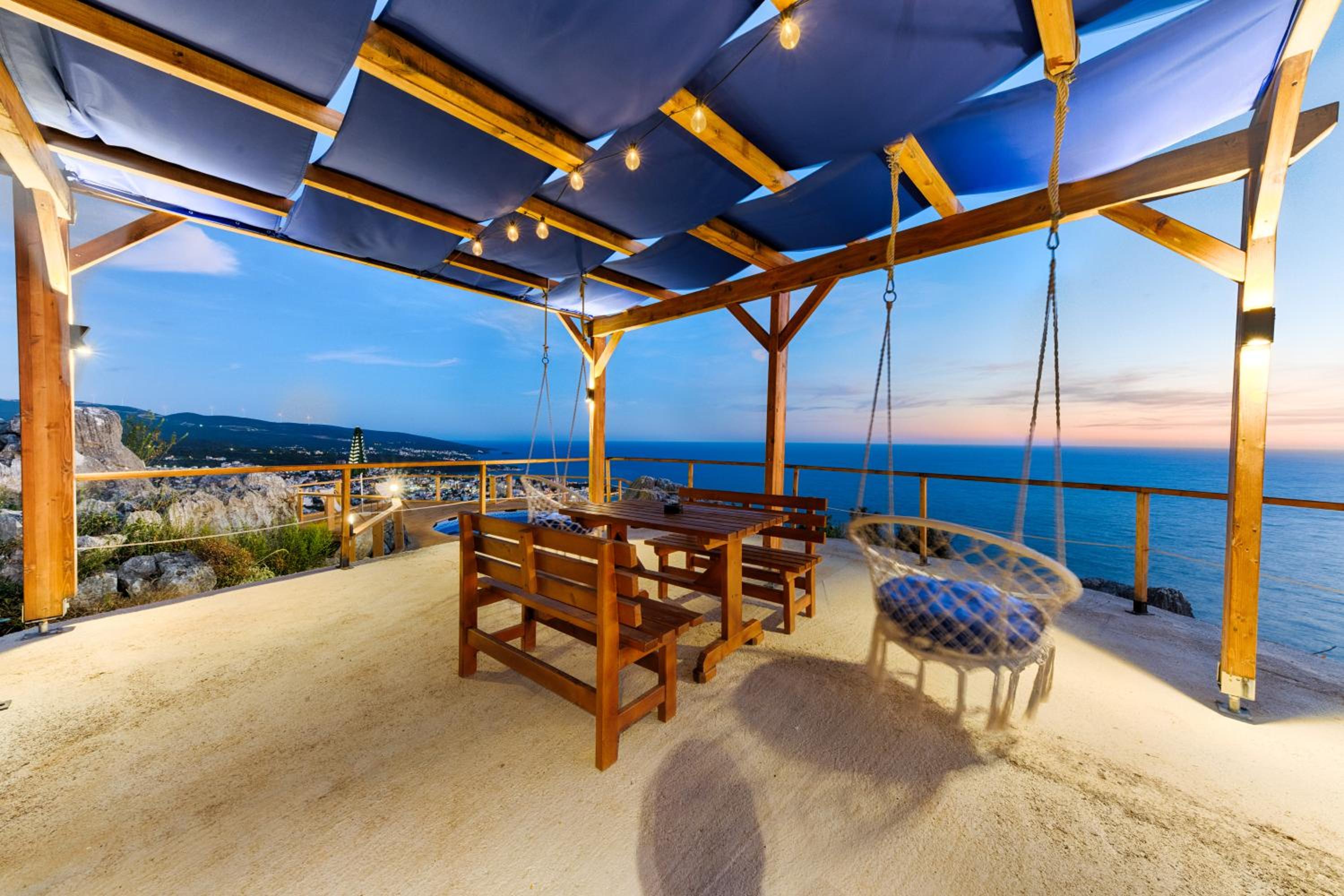 Olive Hills Holiday homes 1 & 2 view 4