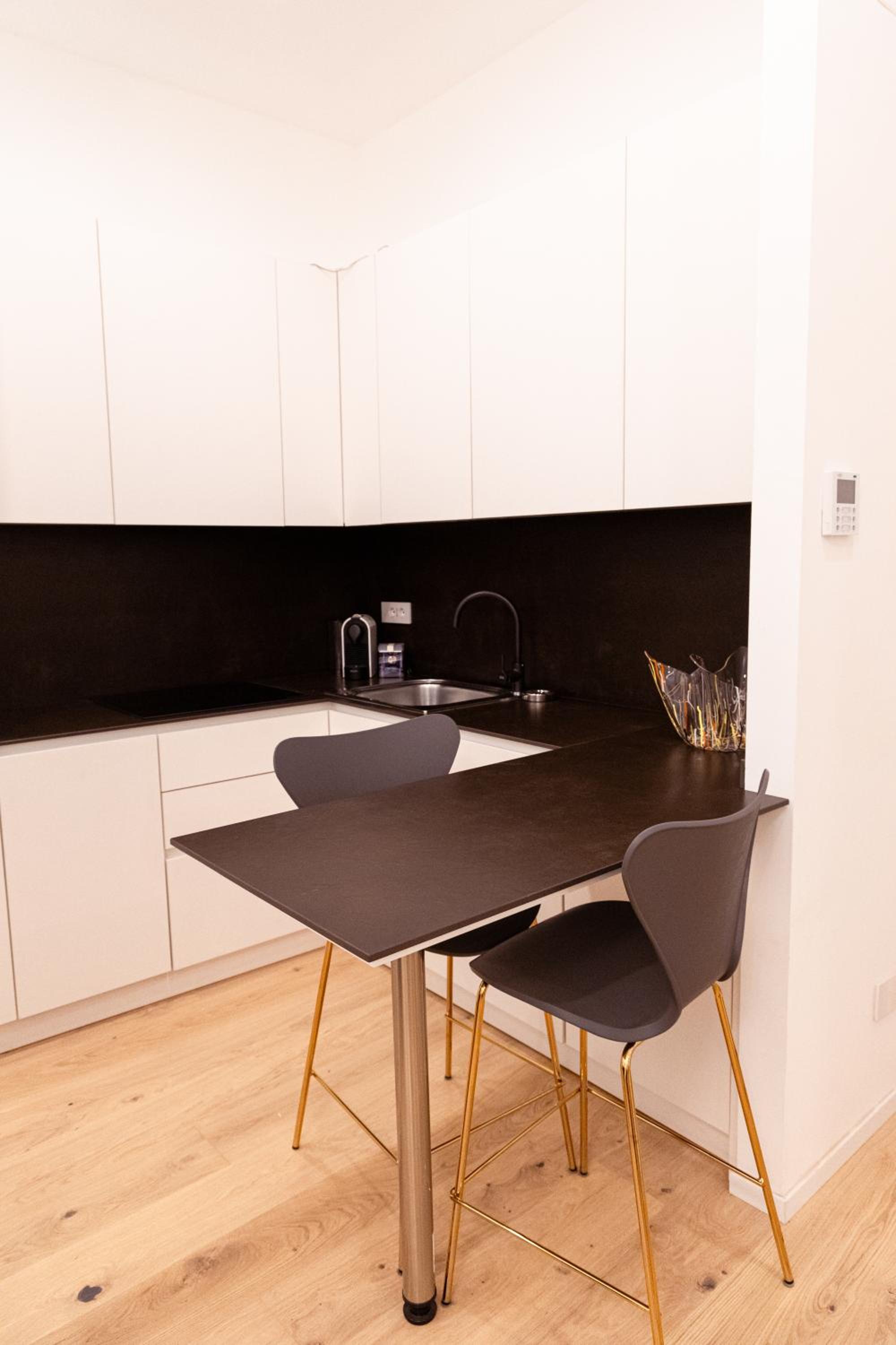 Art Design Home Città Studi Piola