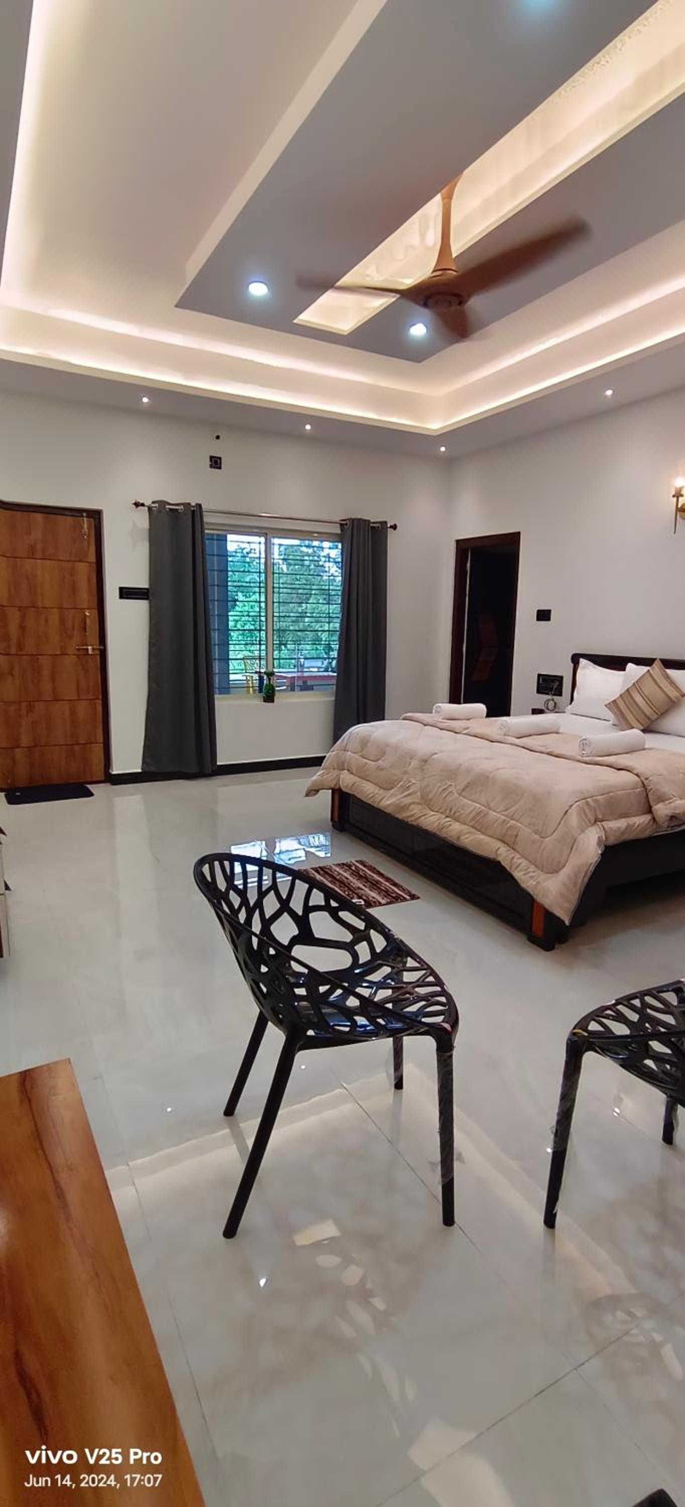 Saanvi Farmhouse