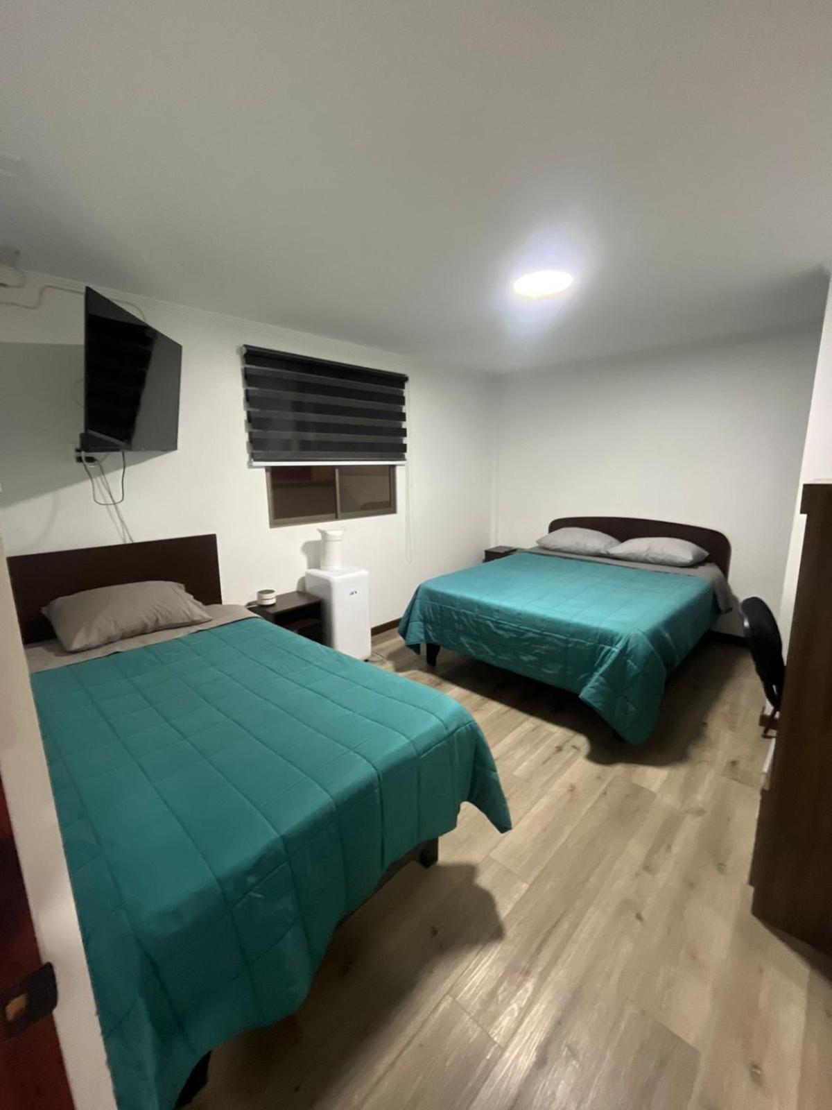 Hostal The Marys House