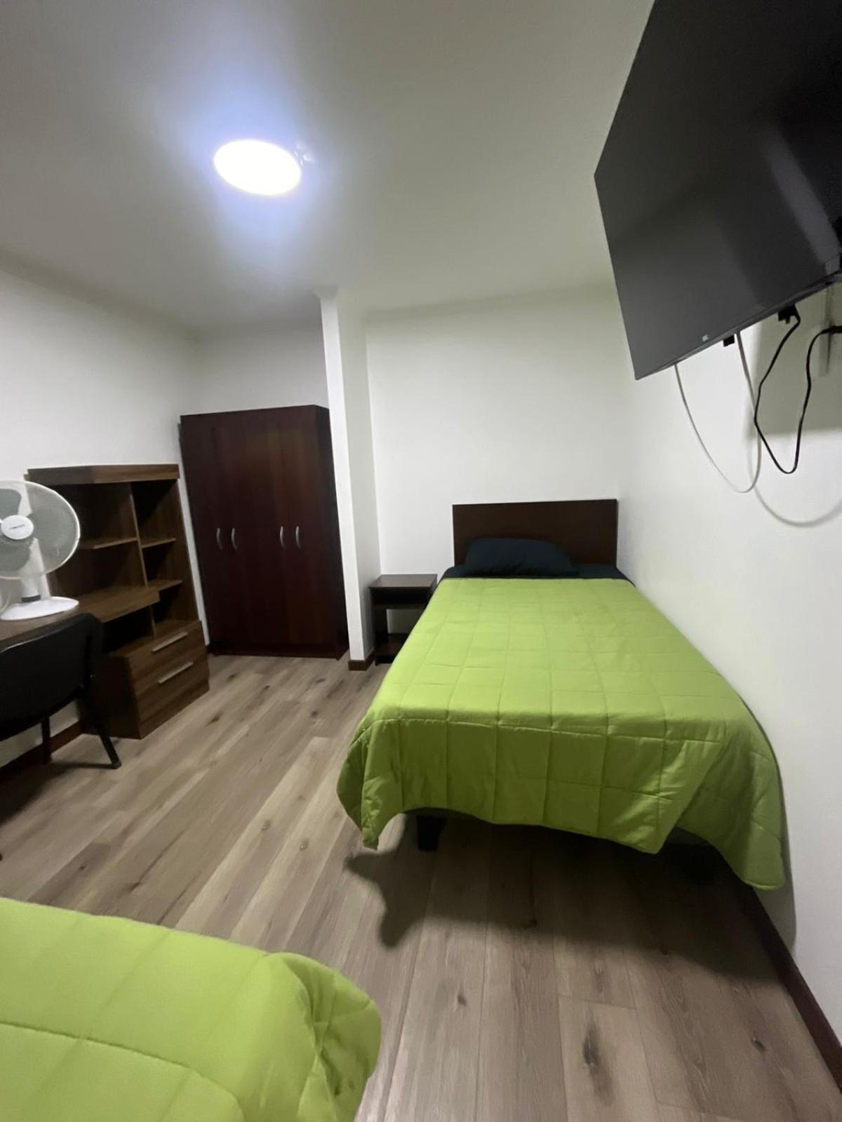 Hostal The Marys House