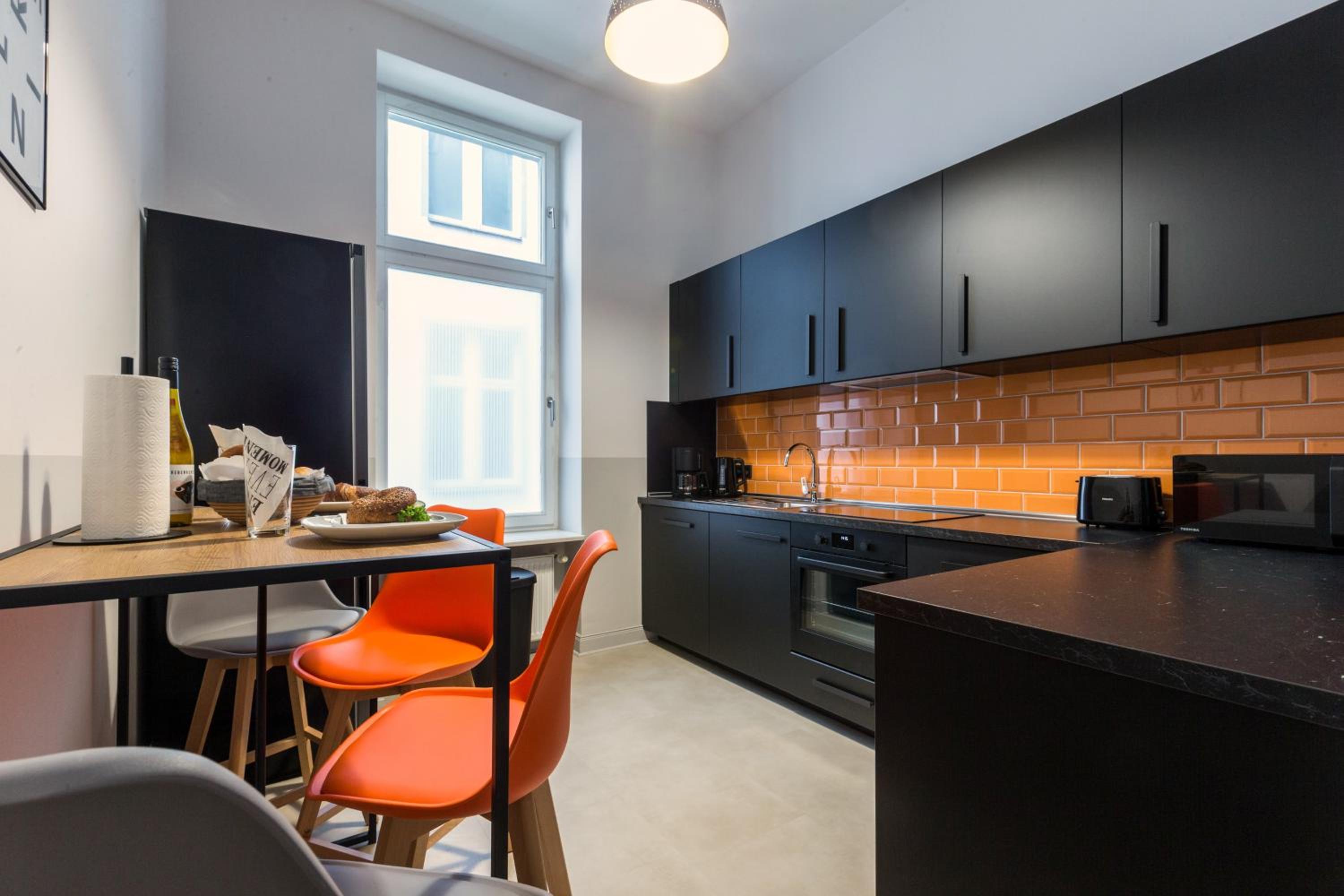 Dilo Apartments 150 sqm Modern Historic Apartments for 12 Guests