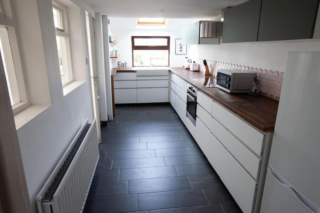 Whitehead Cottage