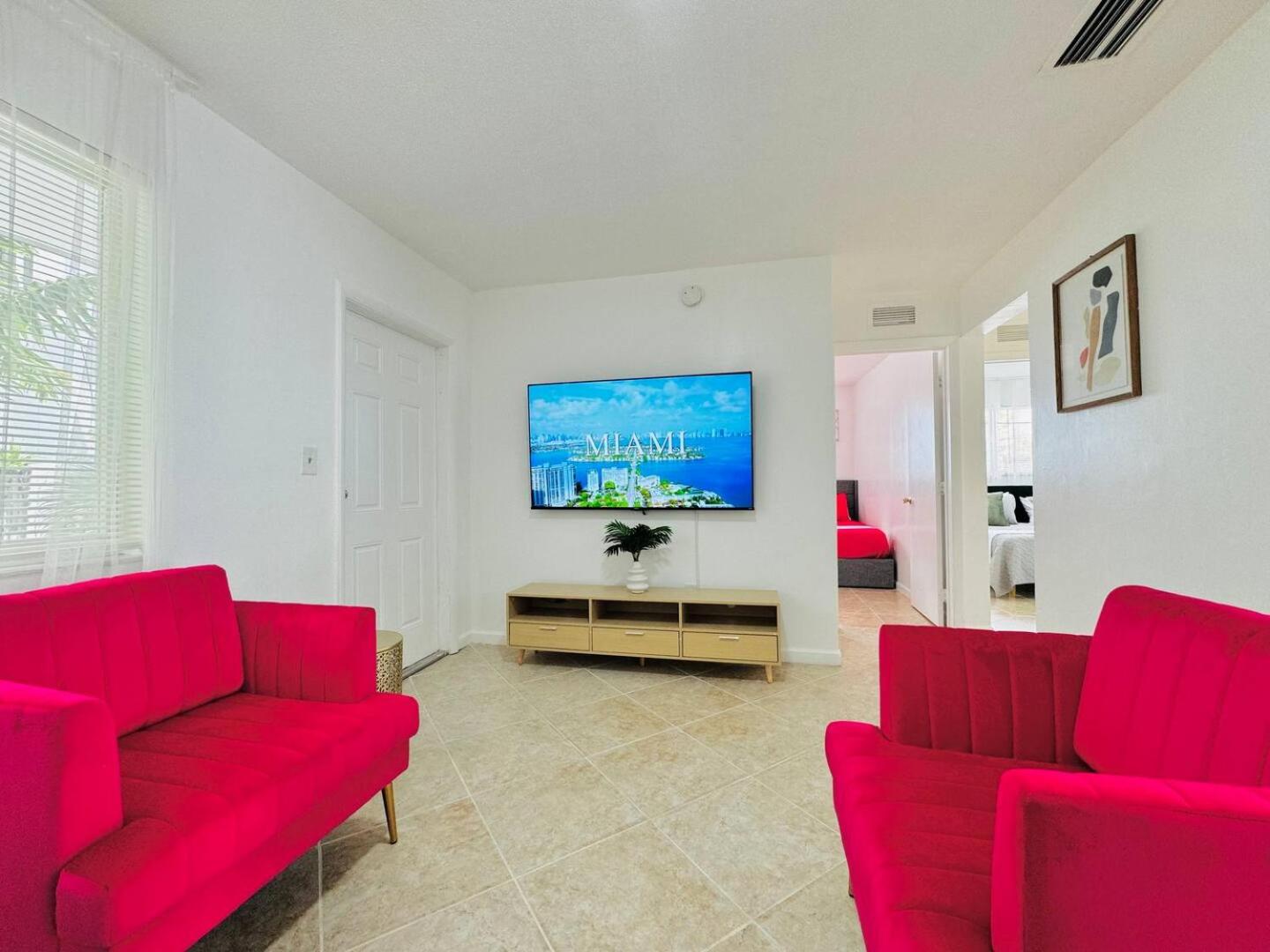 Modern 2br Miami Apt Near Downtown & Beaches
