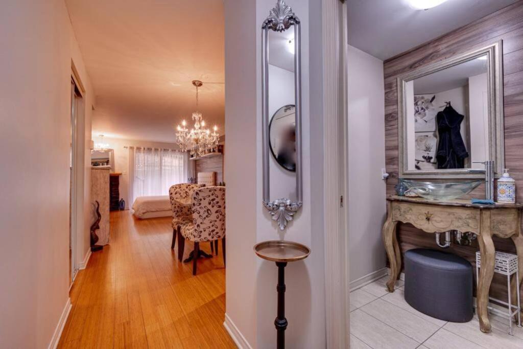 Cozy Loft in the Heart of St-Sauveur Village!