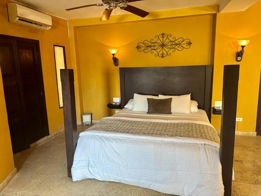 Mansión con suites, piscina, jacuzzi y rooftop