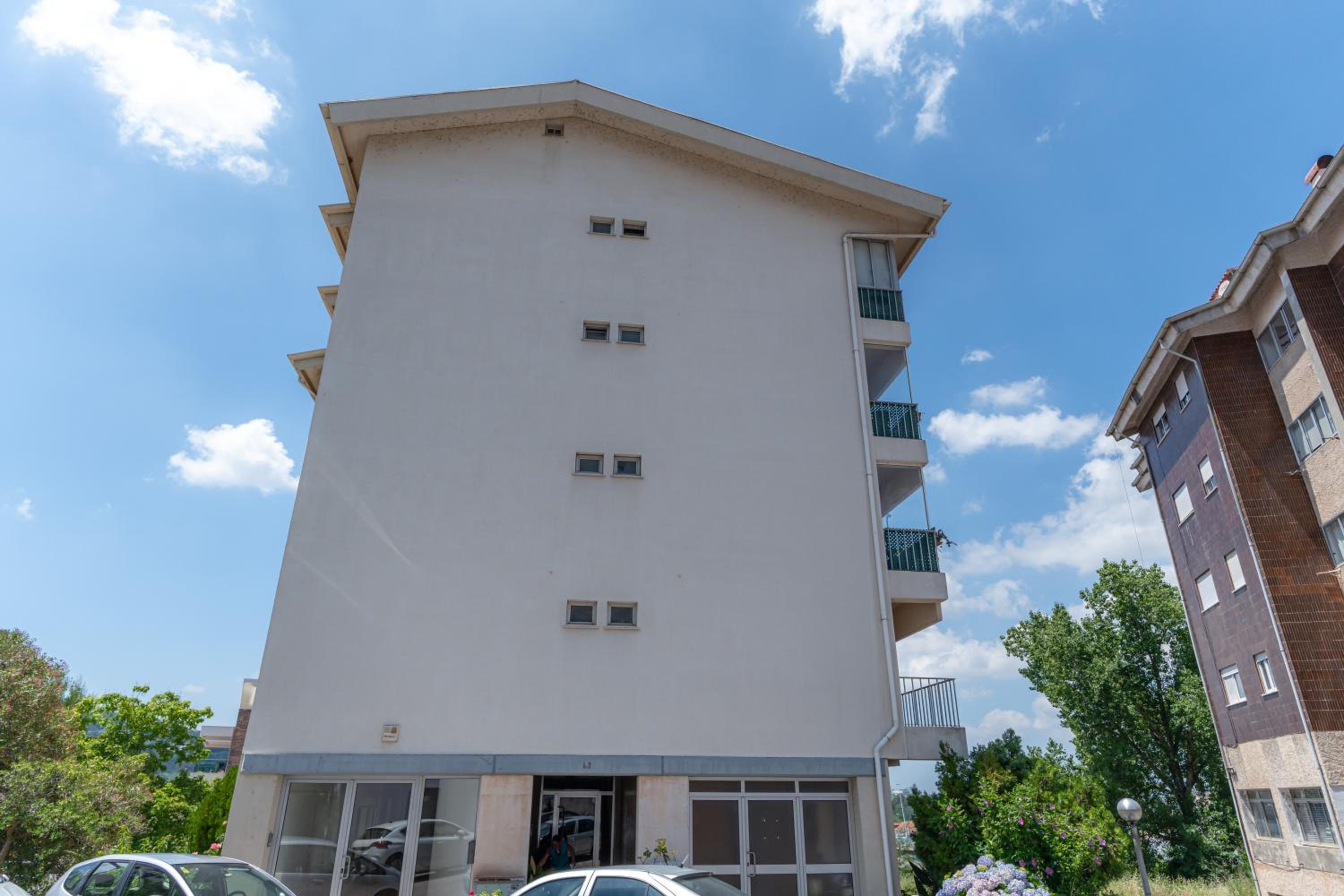 Hotel Atlantic Nest Coimbra - Image 1