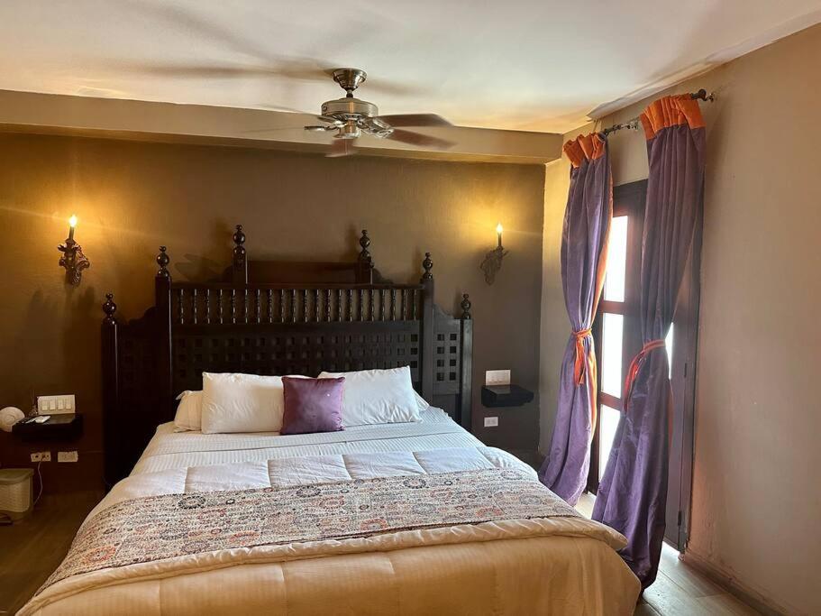 Mansión con suites, piscina, jacuzzi y rooftop