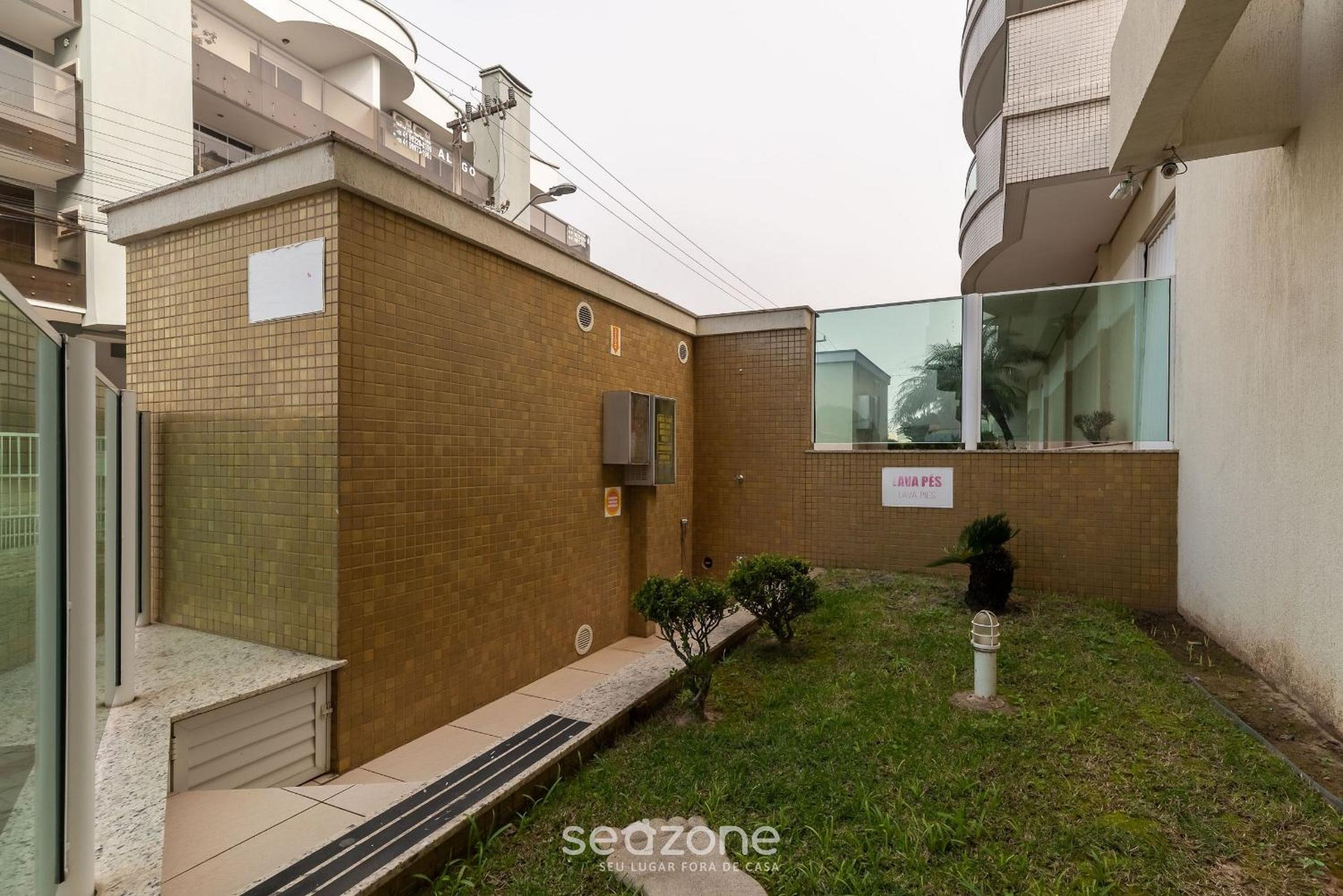 RFO - Apartments just steps from Bombinhas Beach