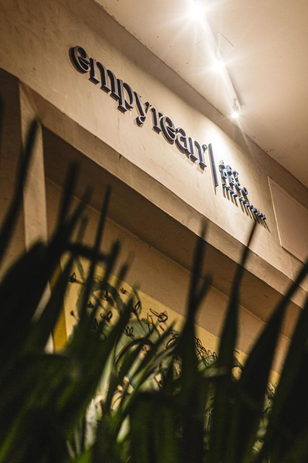 Hotel Empyrean Art Deco - Image 1