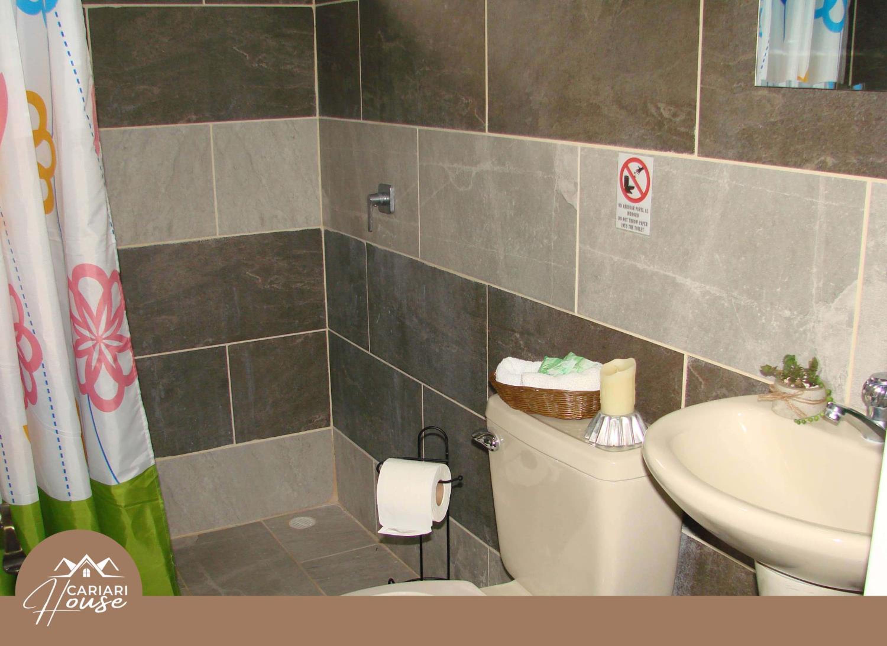 Private rooms, 10 min from SJO Airport