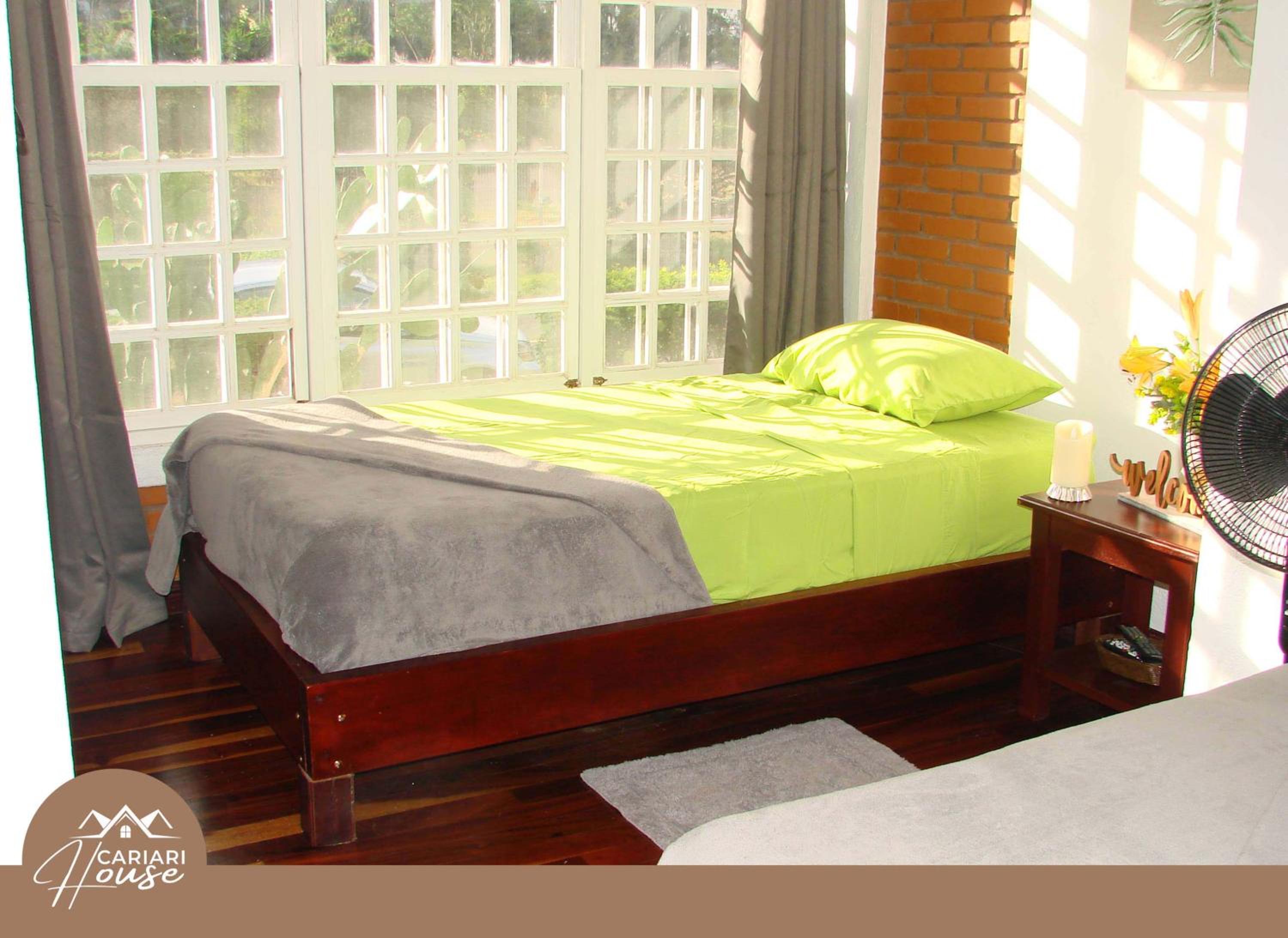 Private rooms, 10 min from SJO Airport
