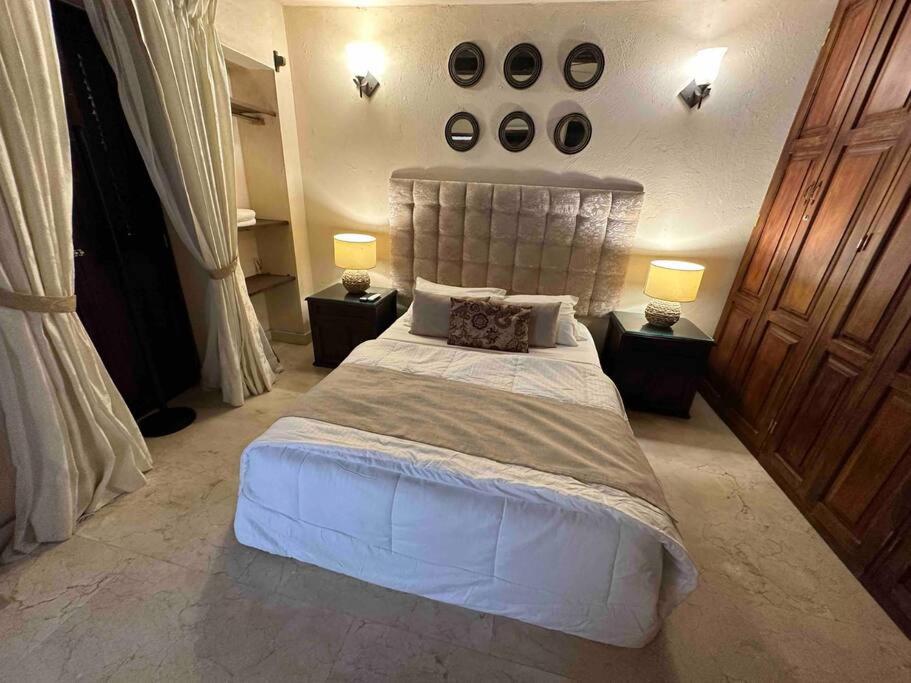 Amazing 7BR Mansion inside of the walled city