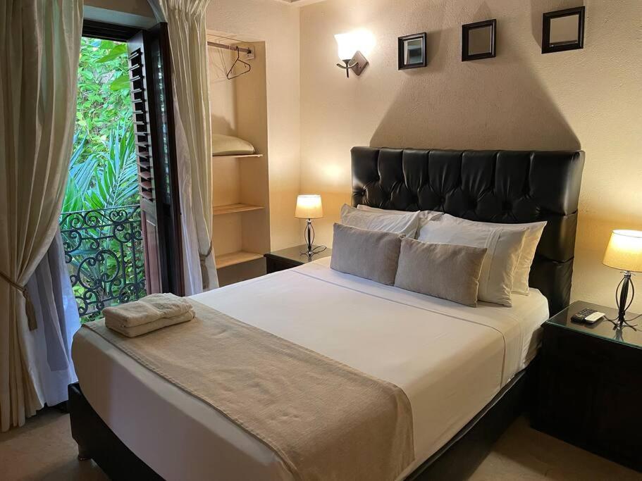 Amazing 7BR Mansion inside of the walled city