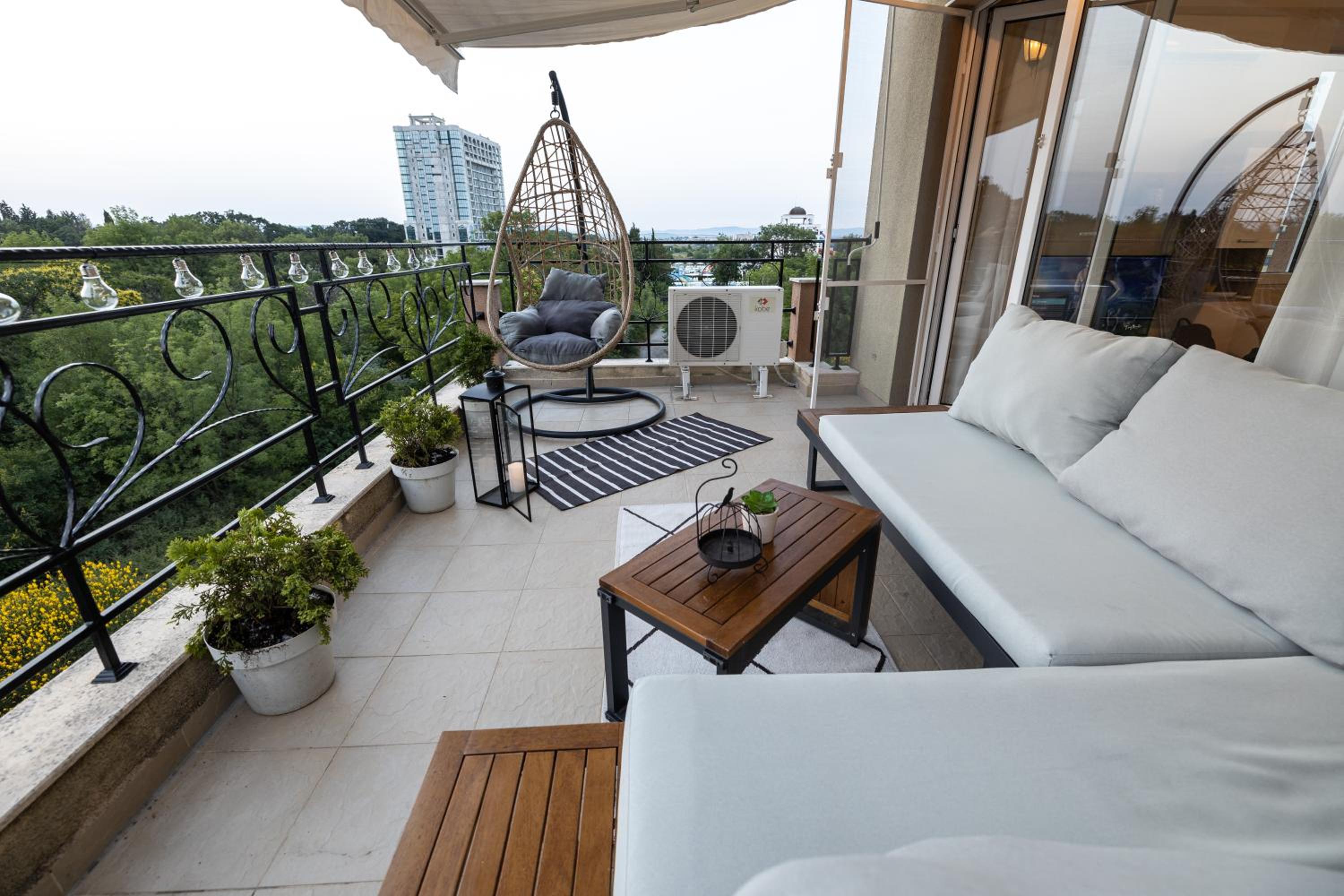 Pomorie Residence