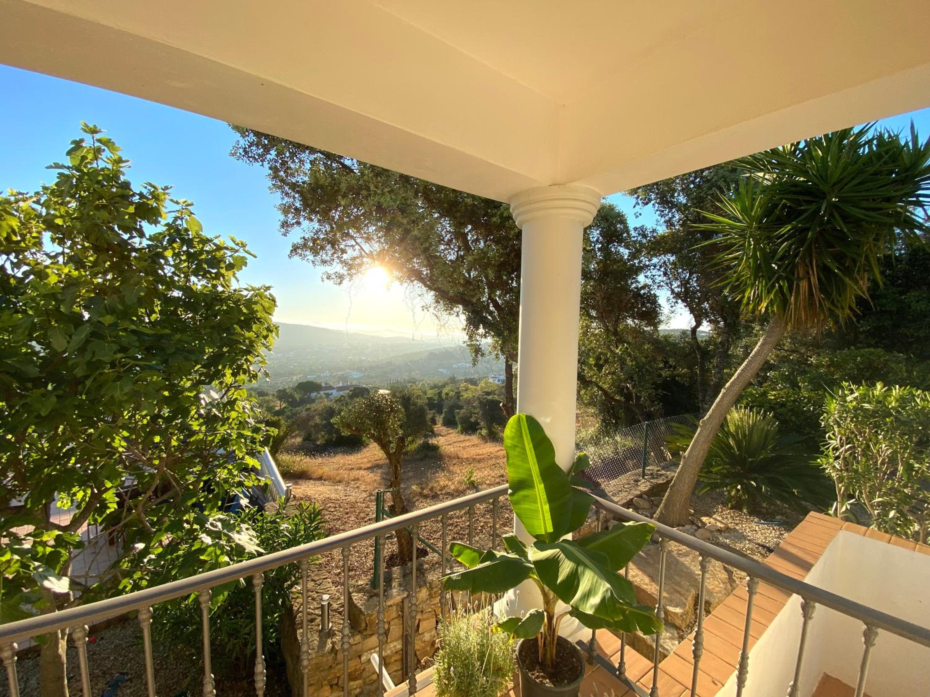Algarve country villa near Loulé, stunning views view 3