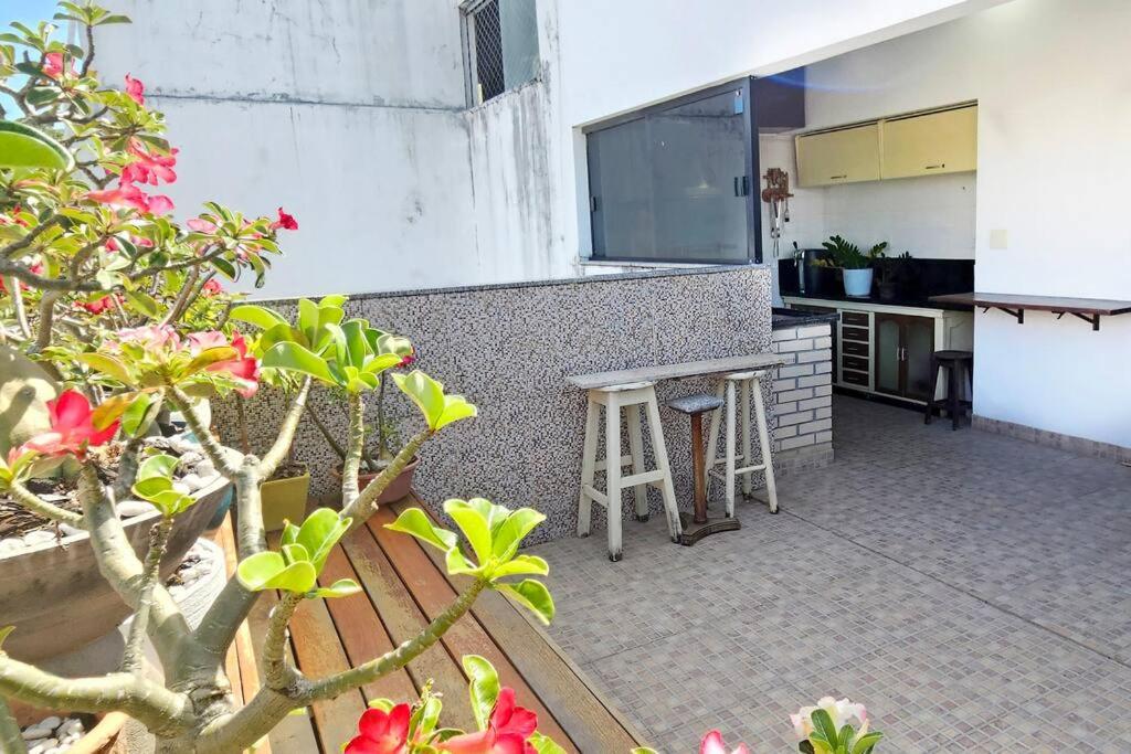 Cobertura Duplex 2 quartos no Rio Vermelho