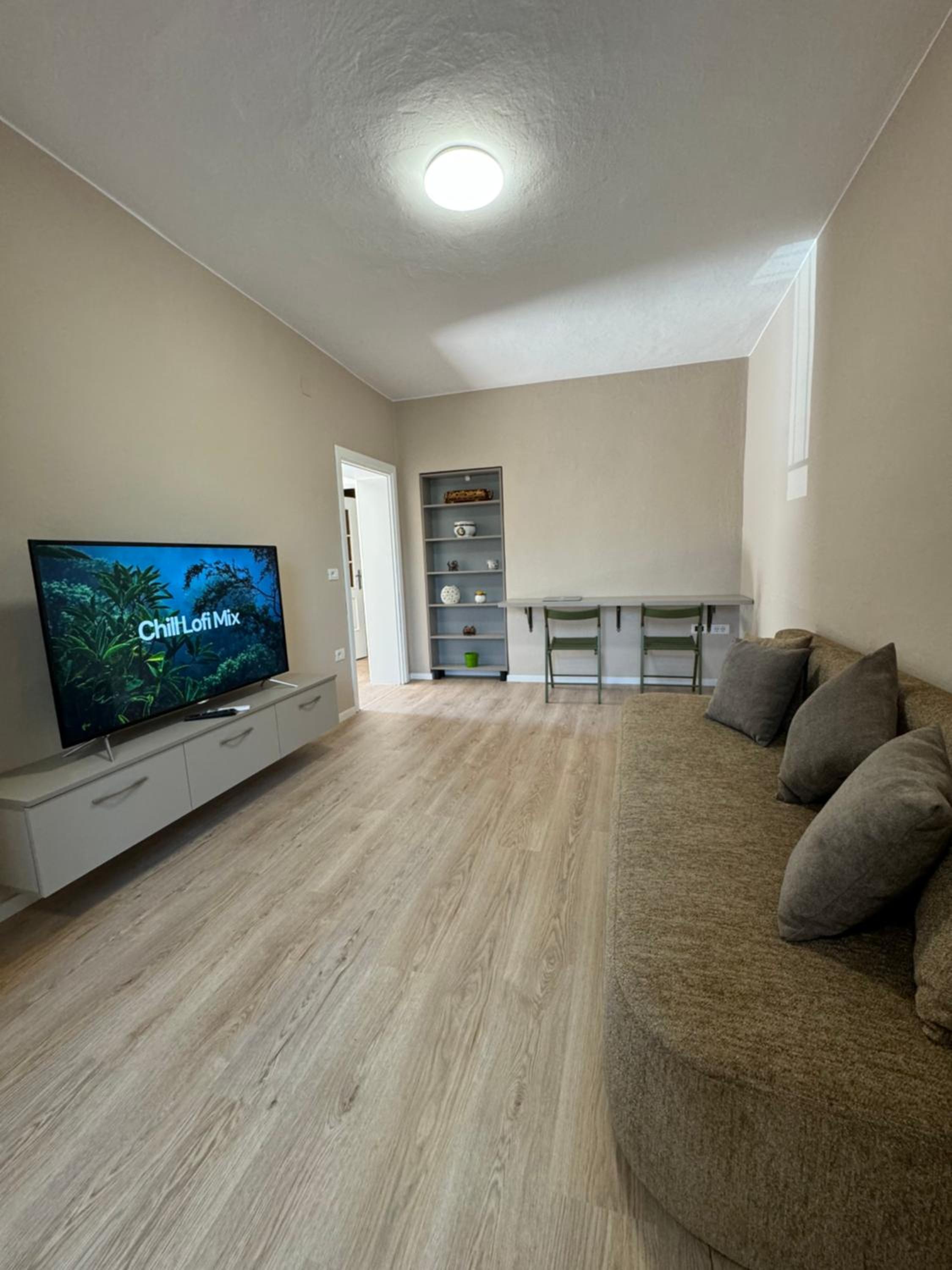 Bejart Apartment 6