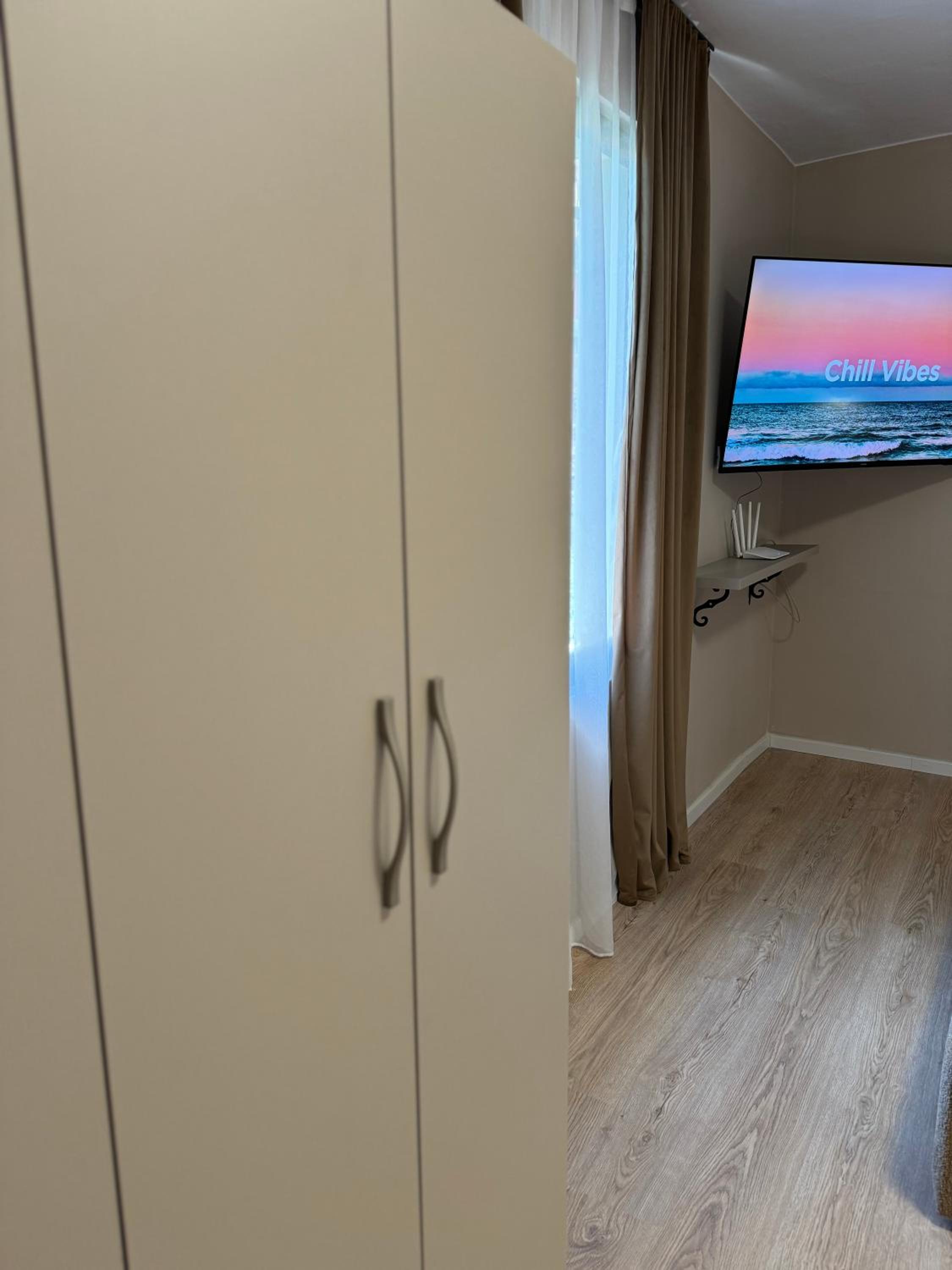 Bejart Apartment 6