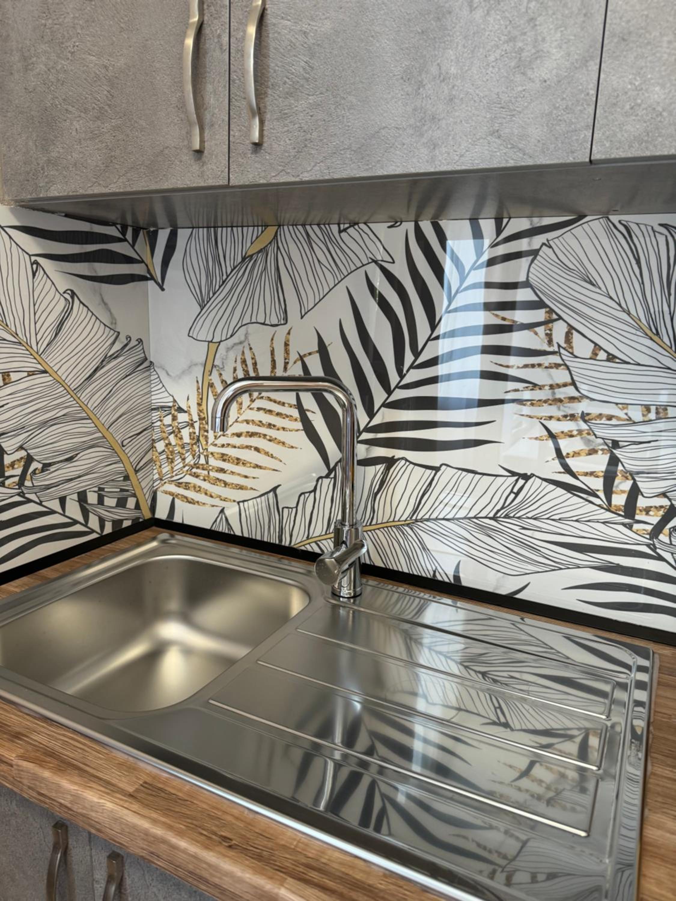 Bejart Apartment 6
