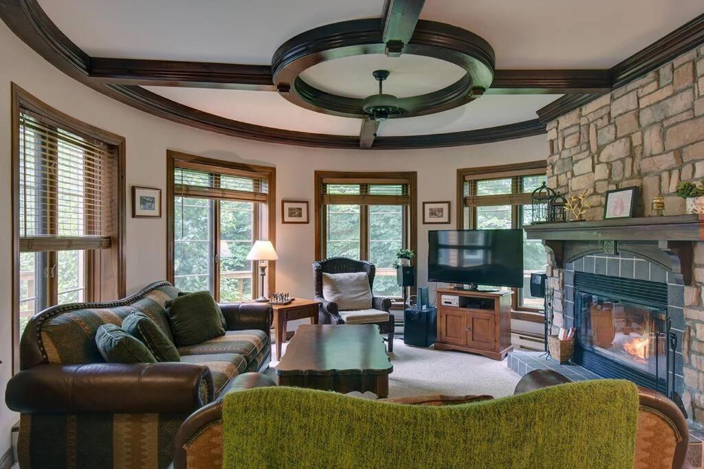 Manoirs-Luxury Golf - 1KM to Mont-Tremblant with AC