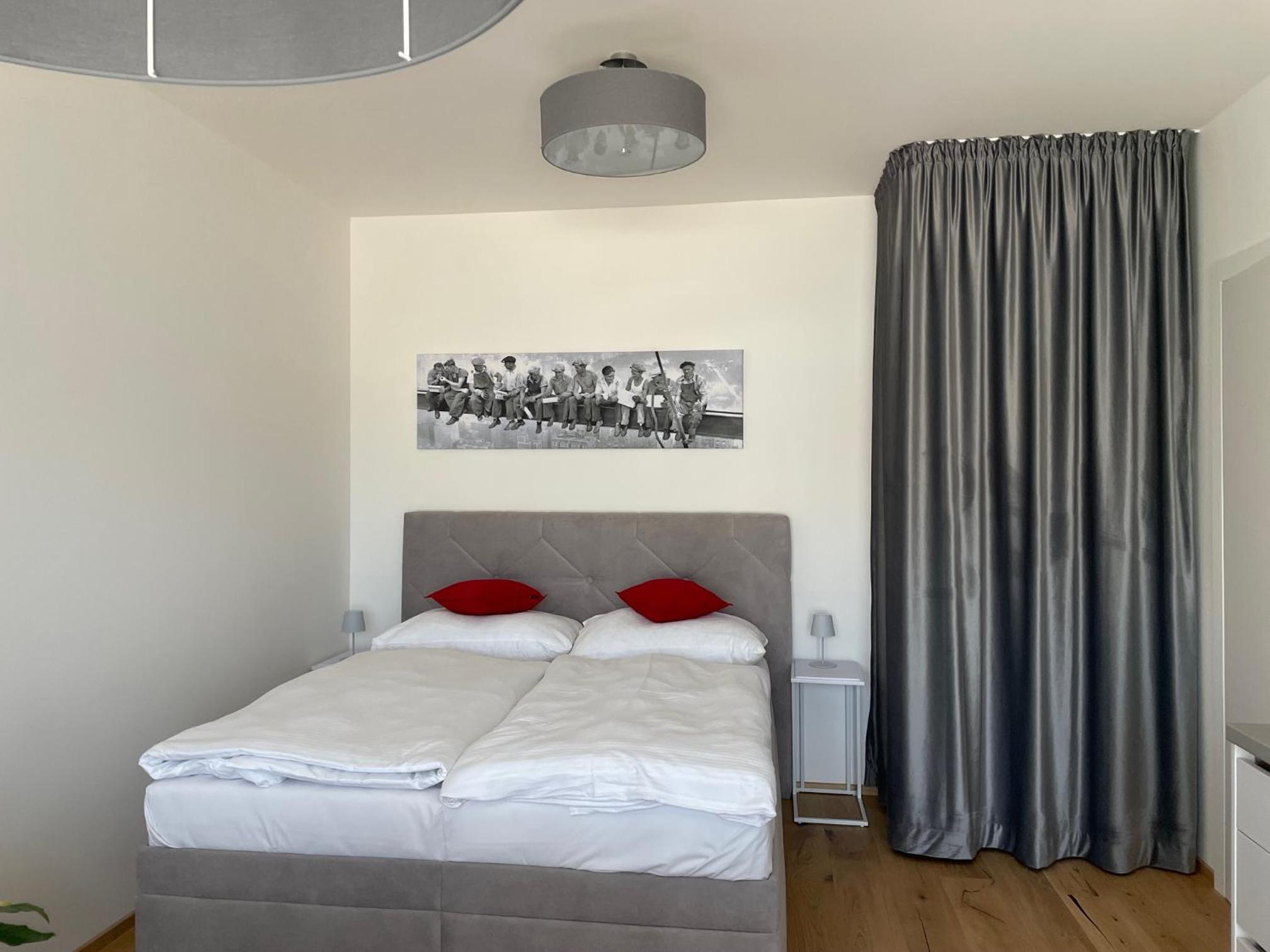 H52 Apartments