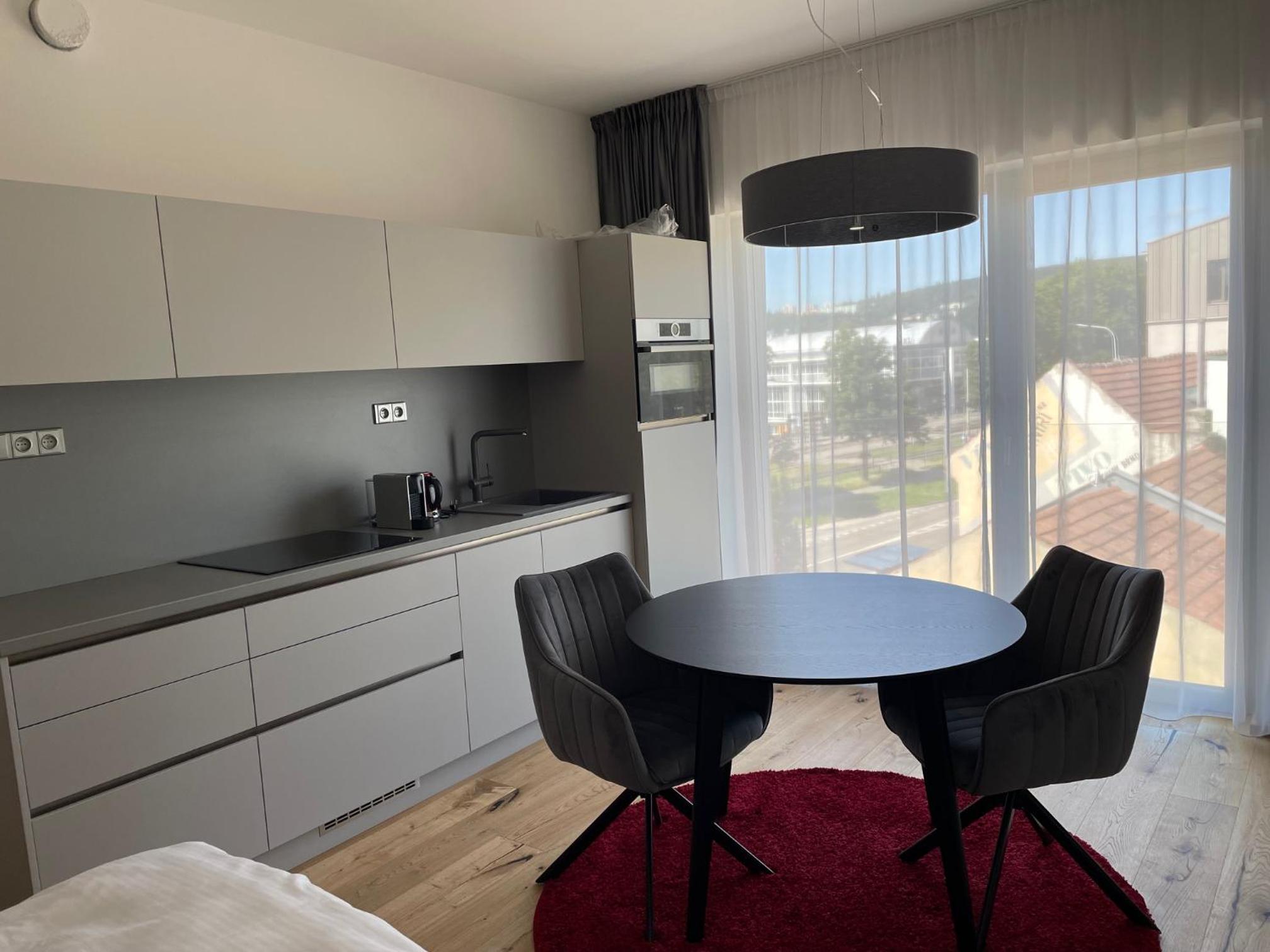 H52 Apartments