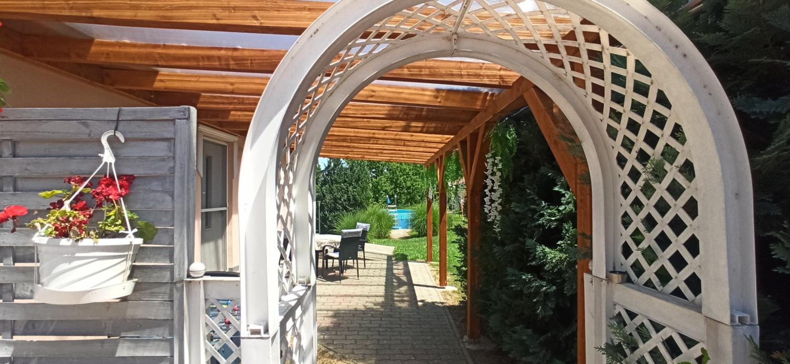 Klimatizált, medencés, jakuzzis nyaraló a Balatonnál! view 5