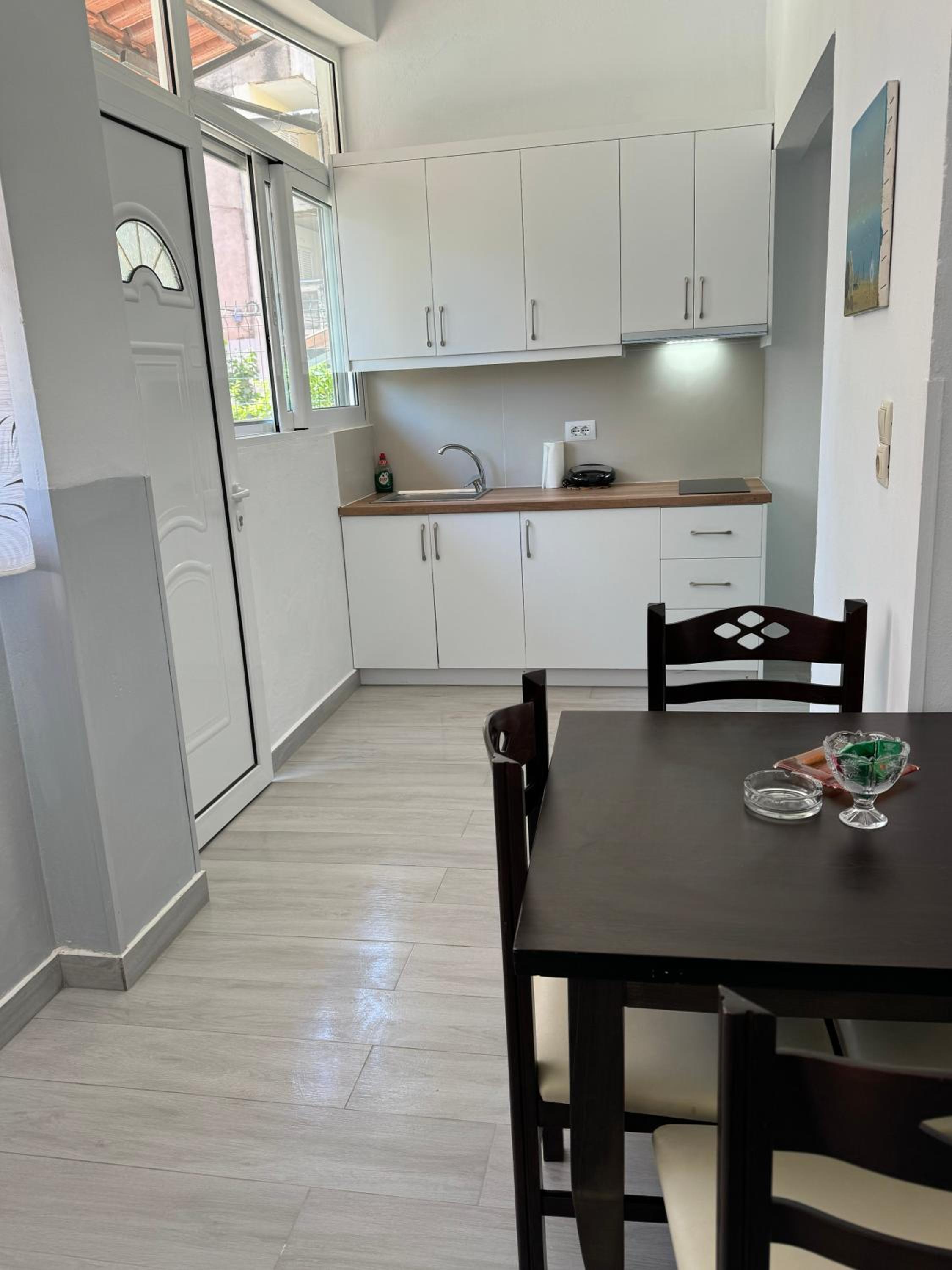 Dadaj Apartments